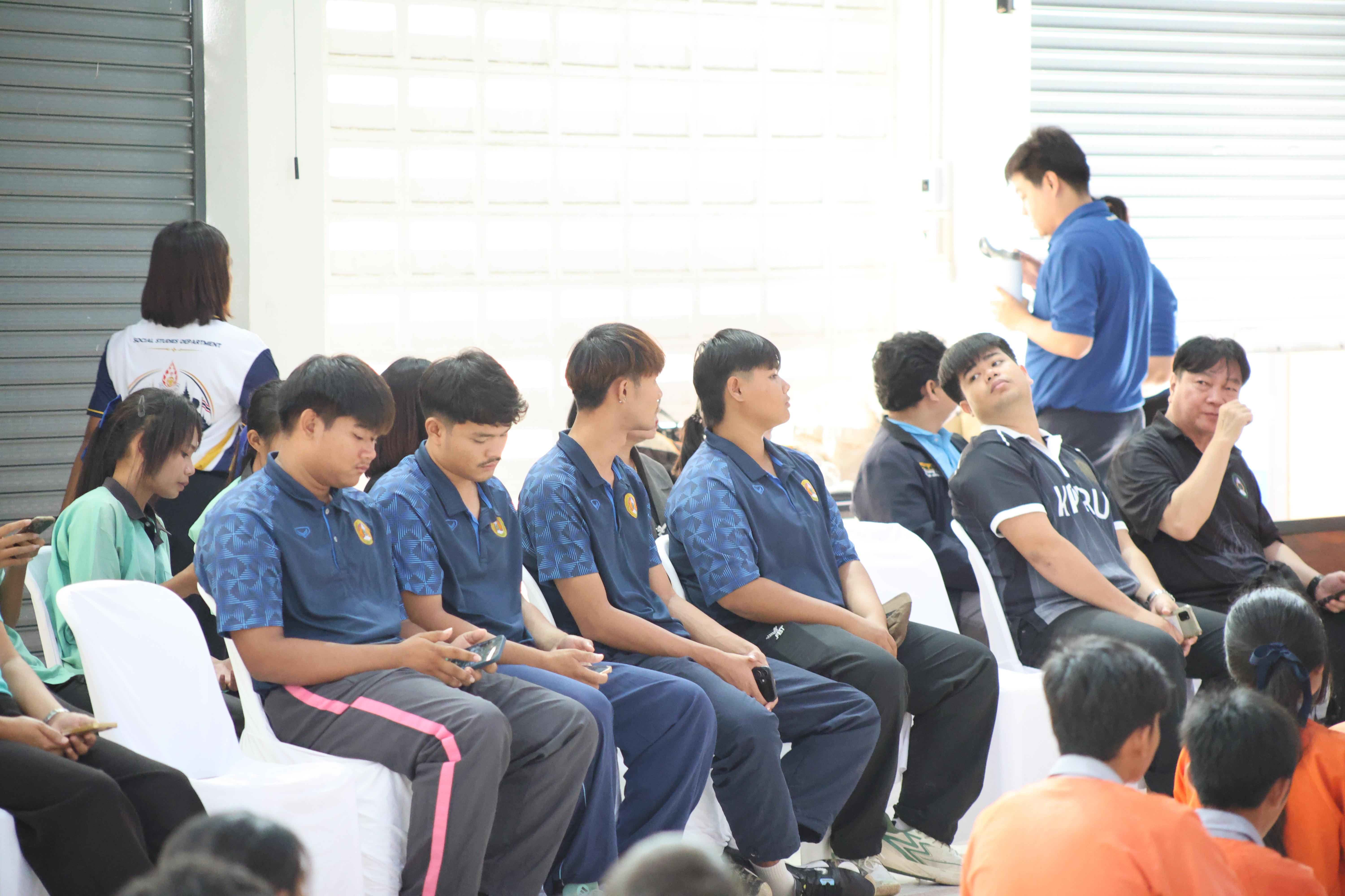 15. โปรแกรมวิชาคอมพิวเตอร์มหาวิทยาลัยราชภัฎกำแพงเพชร จัดกิจกรรมอบรมพัฒนาทักษะทางด้านเทคโนโลยี ให้กับนักเรียนโรงเรียนคณฑีพิทยาคม