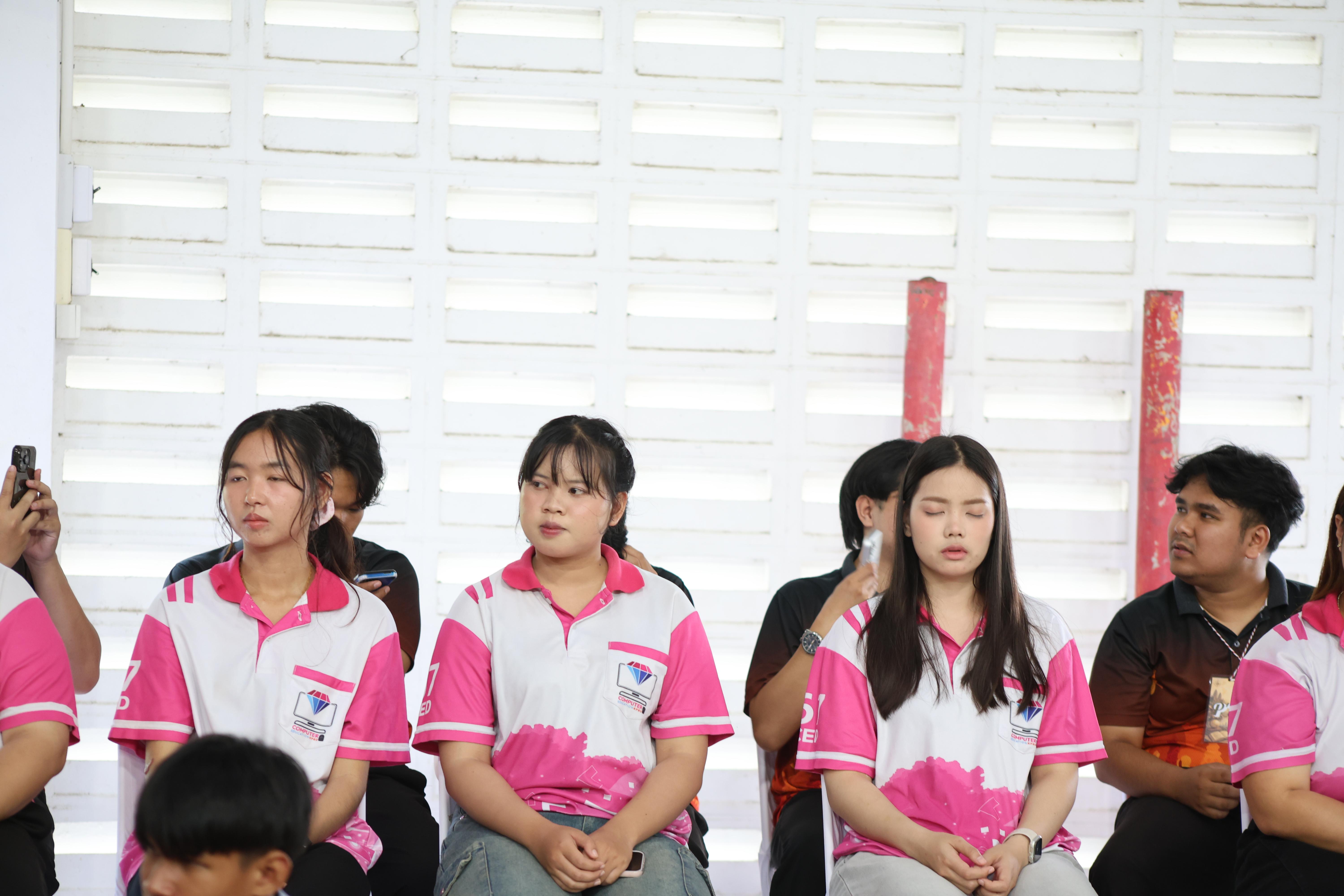 21. โปรแกรมวิชาคอมพิวเตอร์มหาวิทยาลัยราชภัฎกำแพงเพชร จัดกิจกรรมอบรมพัฒนาทักษะทางด้านเทคโนโลยี ให้กับนักเรียนโรงเรียนคณฑีพิทยาคม