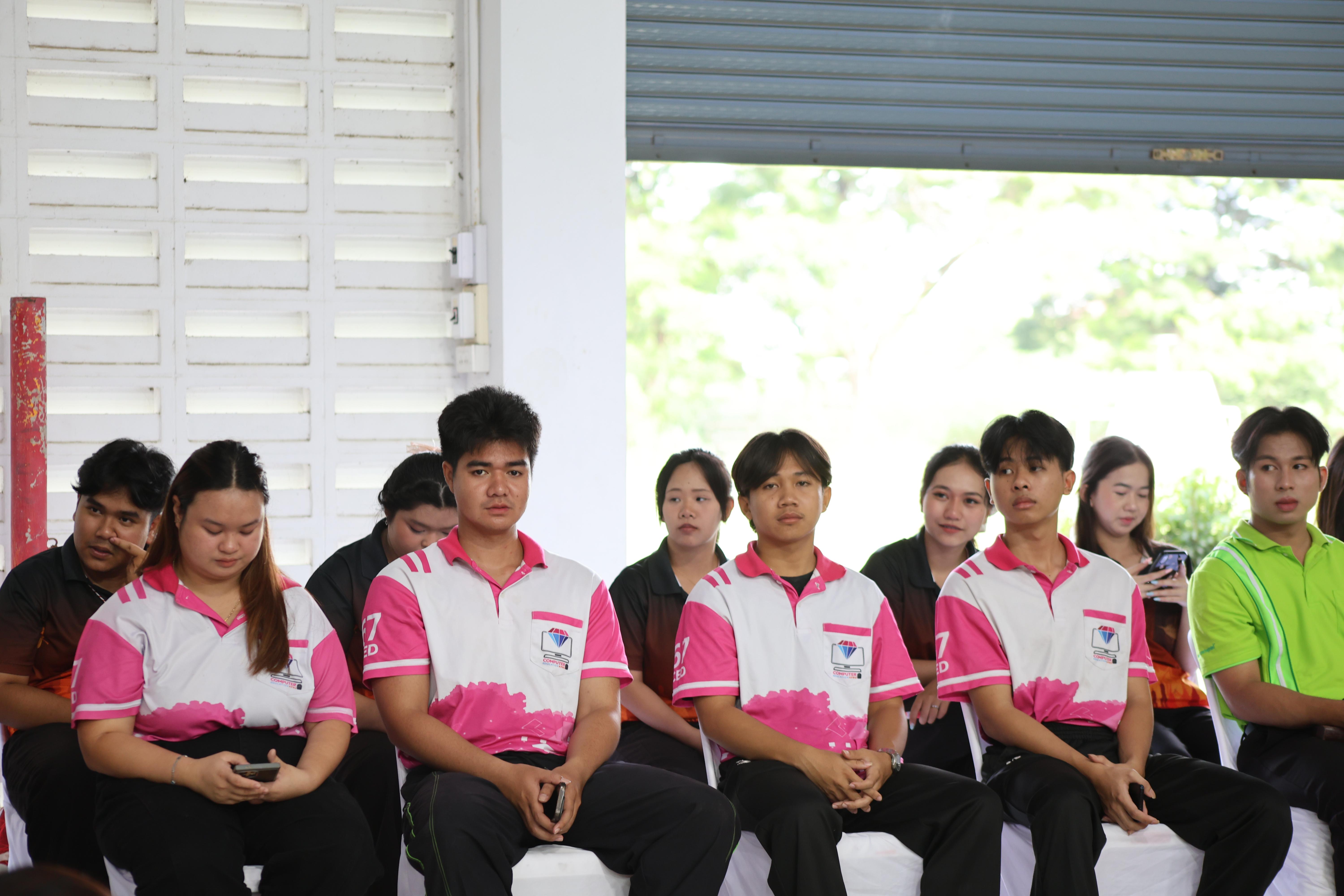 22. โปรแกรมวิชาคอมพิวเตอร์มหาวิทยาลัยราชภัฎกำแพงเพชร จัดกิจกรรมอบรมพัฒนาทักษะทางด้านเทคโนโลยี ให้กับนักเรียนโรงเรียนคณฑีพิทยาคม