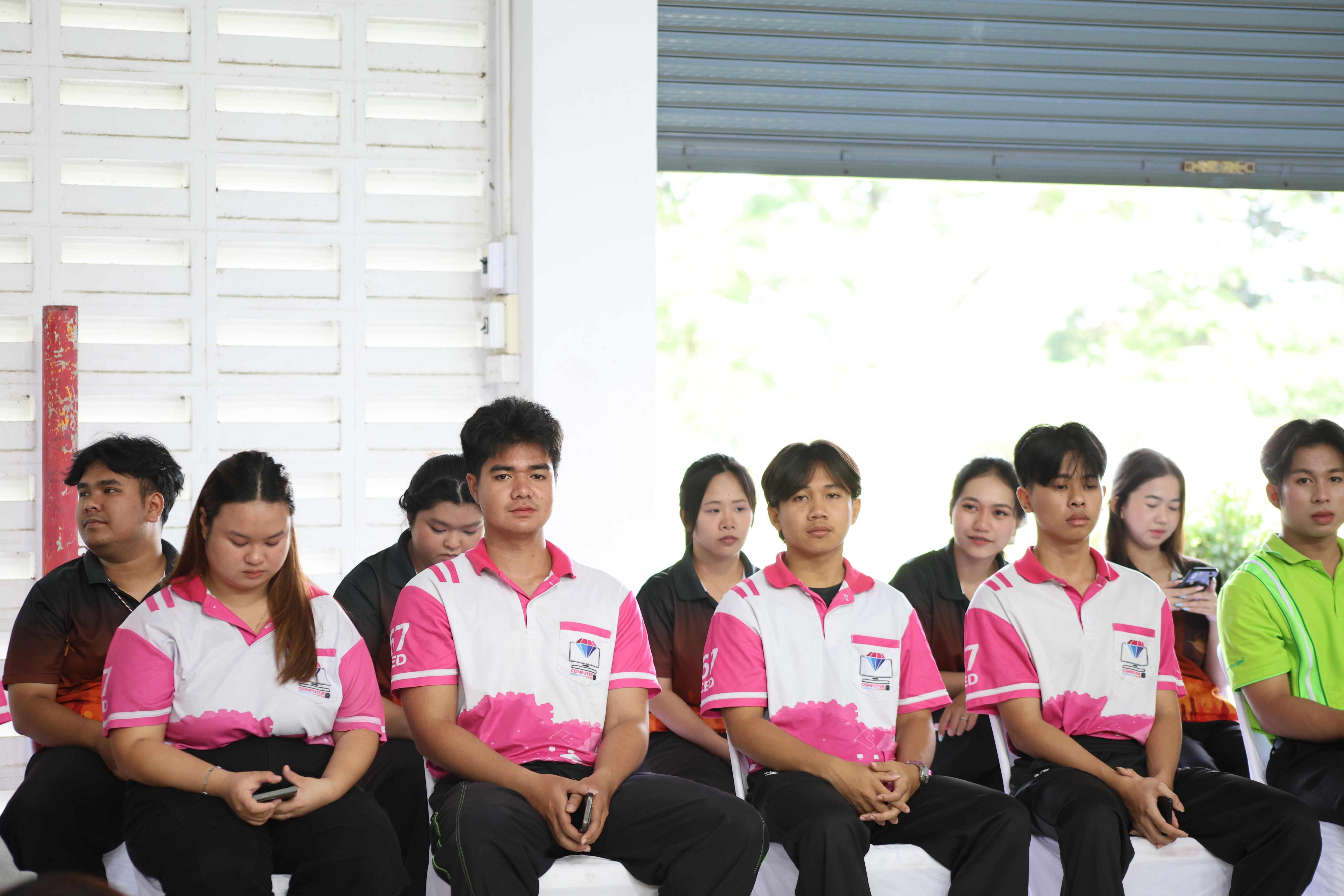 23. โปรแกรมวิชาคอมพิวเตอร์มหาวิทยาลัยราชภัฎกำแพงเพชร จัดกิจกรรมอบรมพัฒนาทักษะทางด้านเทคโนโลยี ให้กับนักเรียนโรงเรียนคณฑีพิทยาคม