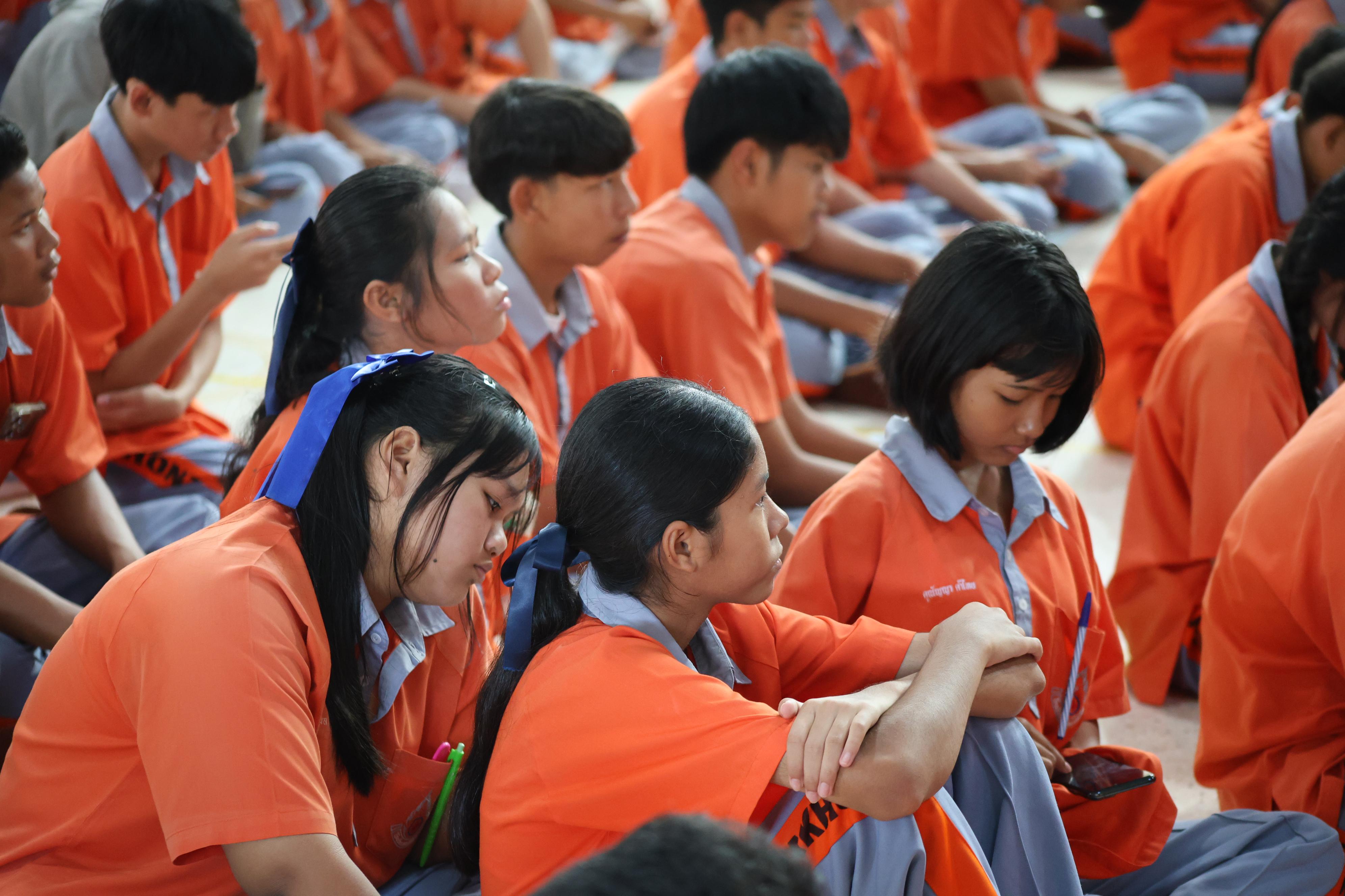 54. โปรแกรมวิชาคอมพิวเตอร์มหาวิทยาลัยราชภัฎกำแพงเพชร จัดกิจกรรมอบรมพัฒนาทักษะทางด้านเทคโนโลยี ให้กับนักเรียนโรงเรียนคณฑีพิทยาคม