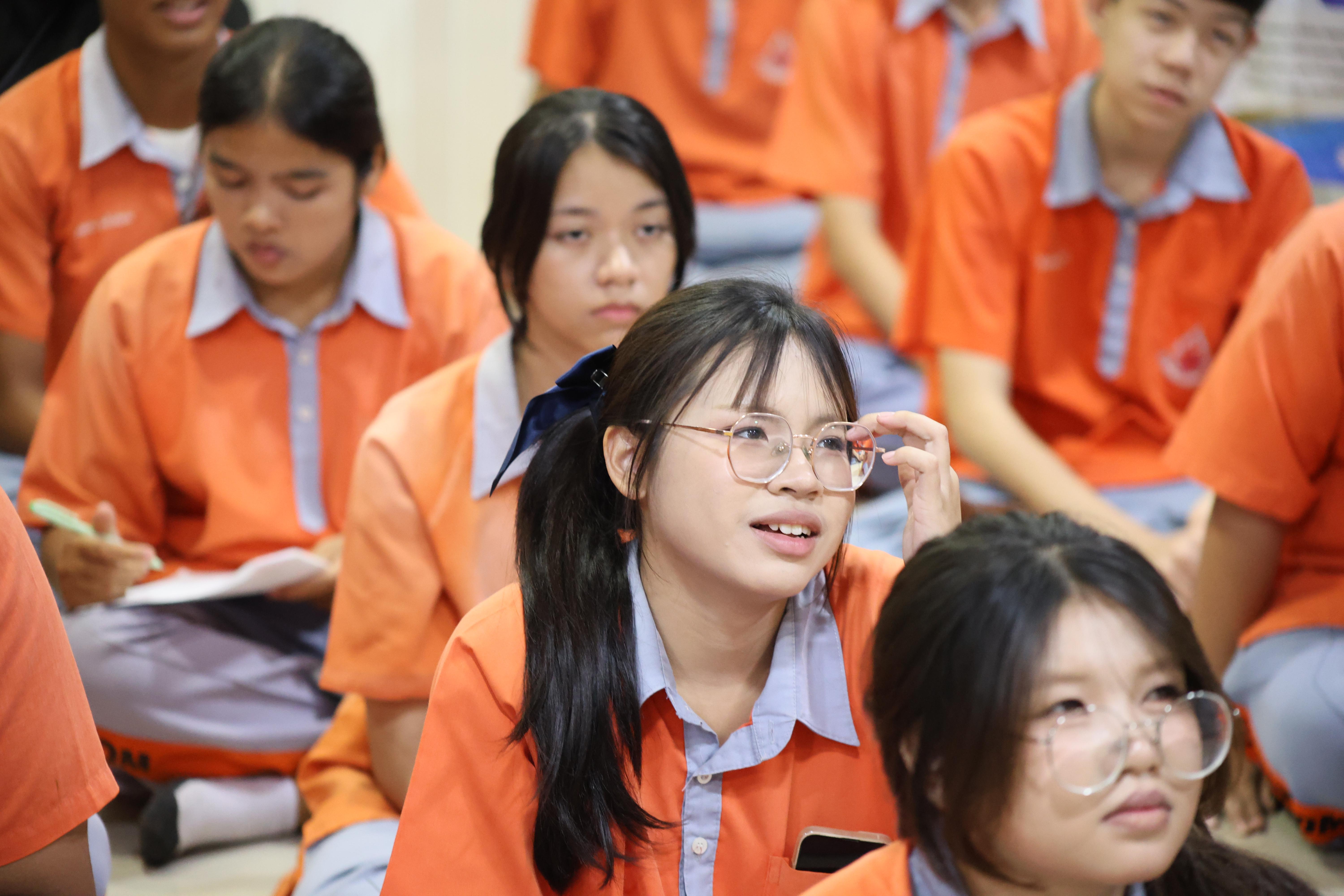 159. โปรแกรมวิชาคอมพิวเตอร์มหาวิทยาลัยราชภัฎกำแพงเพชร จัดกิจกรรมอบรมพัฒนาทักษะทางด้านเทคโนโลยี ให้กับนักเรียนโรงเรียนคณฑีพิทยาคม