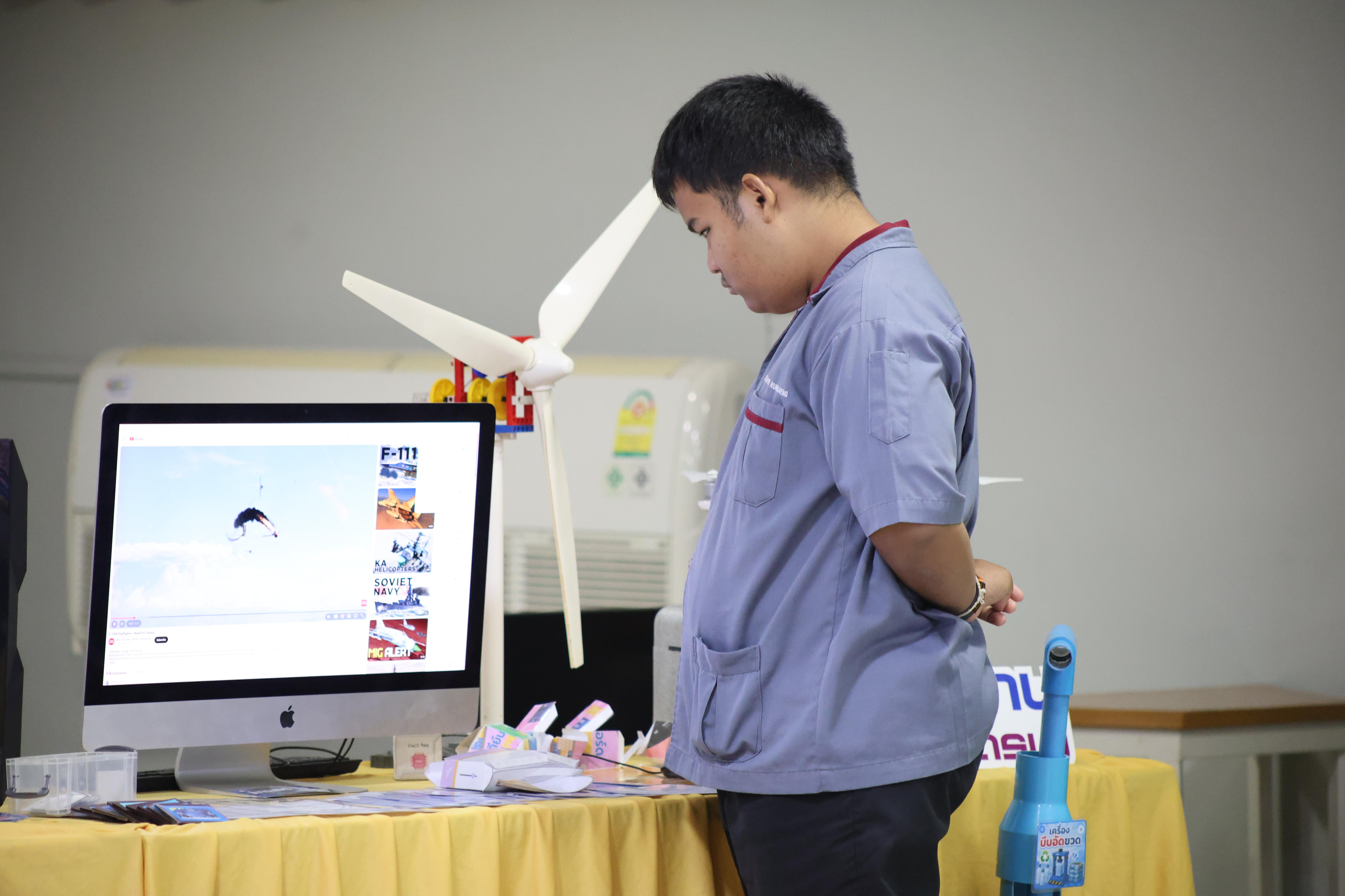 186. โปรแกรมวิชาคอมพิวเตอร์มหาวิทยาลัยราชภัฎกำแพงเพชร จัดกิจกรรมอบรมพัฒนาทักษะทางด้านเทคโนโลยี ให้กับนักเรียนโรงเรียนคณฑีพิทยาคม