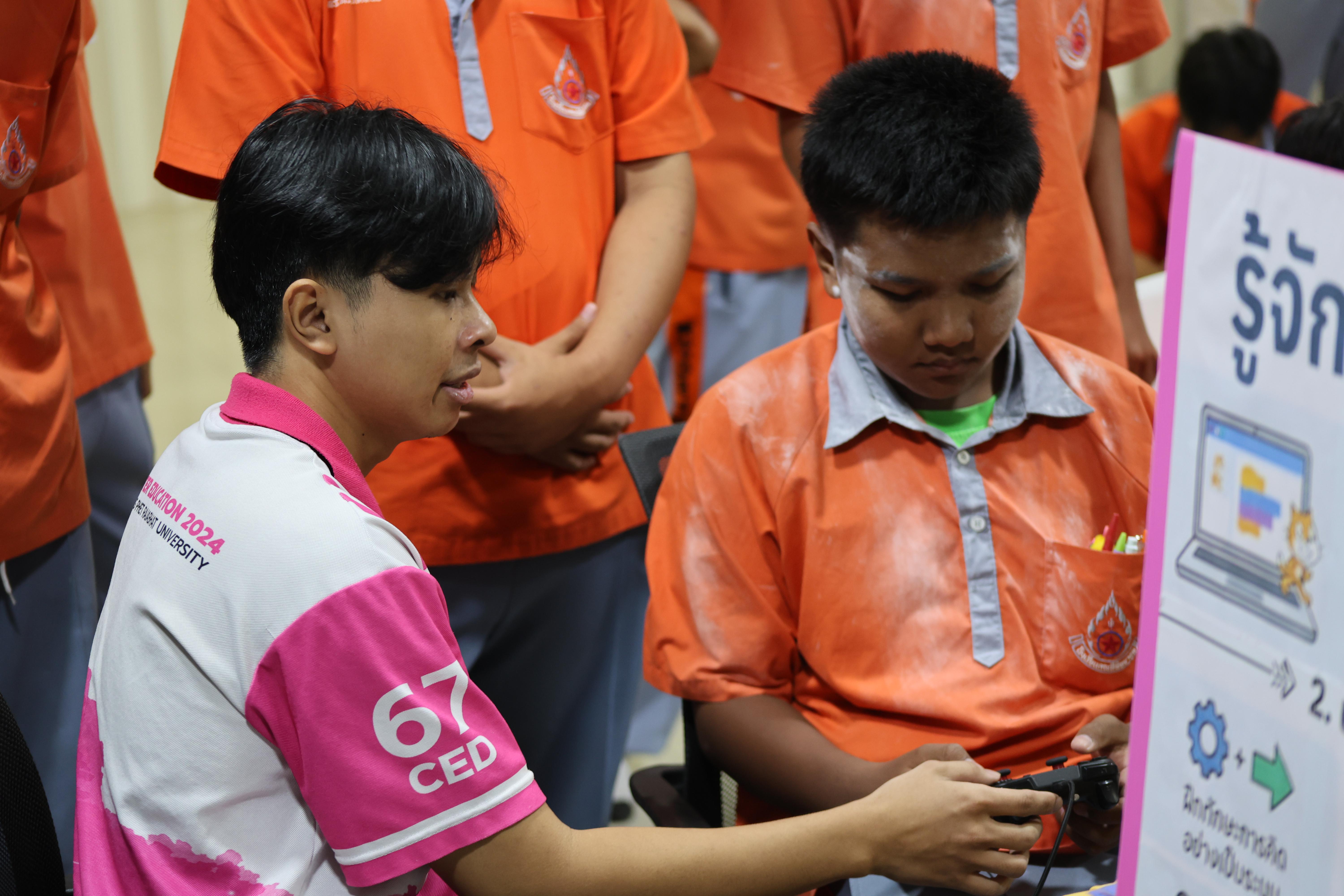 314. โปรแกรมวิชาคอมพิวเตอร์มหาวิทยาลัยราชภัฎกำแพงเพชร จัดกิจกรรมอบรมพัฒนาทักษะทางด้านเทคโนโลยี ให้กับนักเรียนโรงเรียนคณฑีพิทยาคม