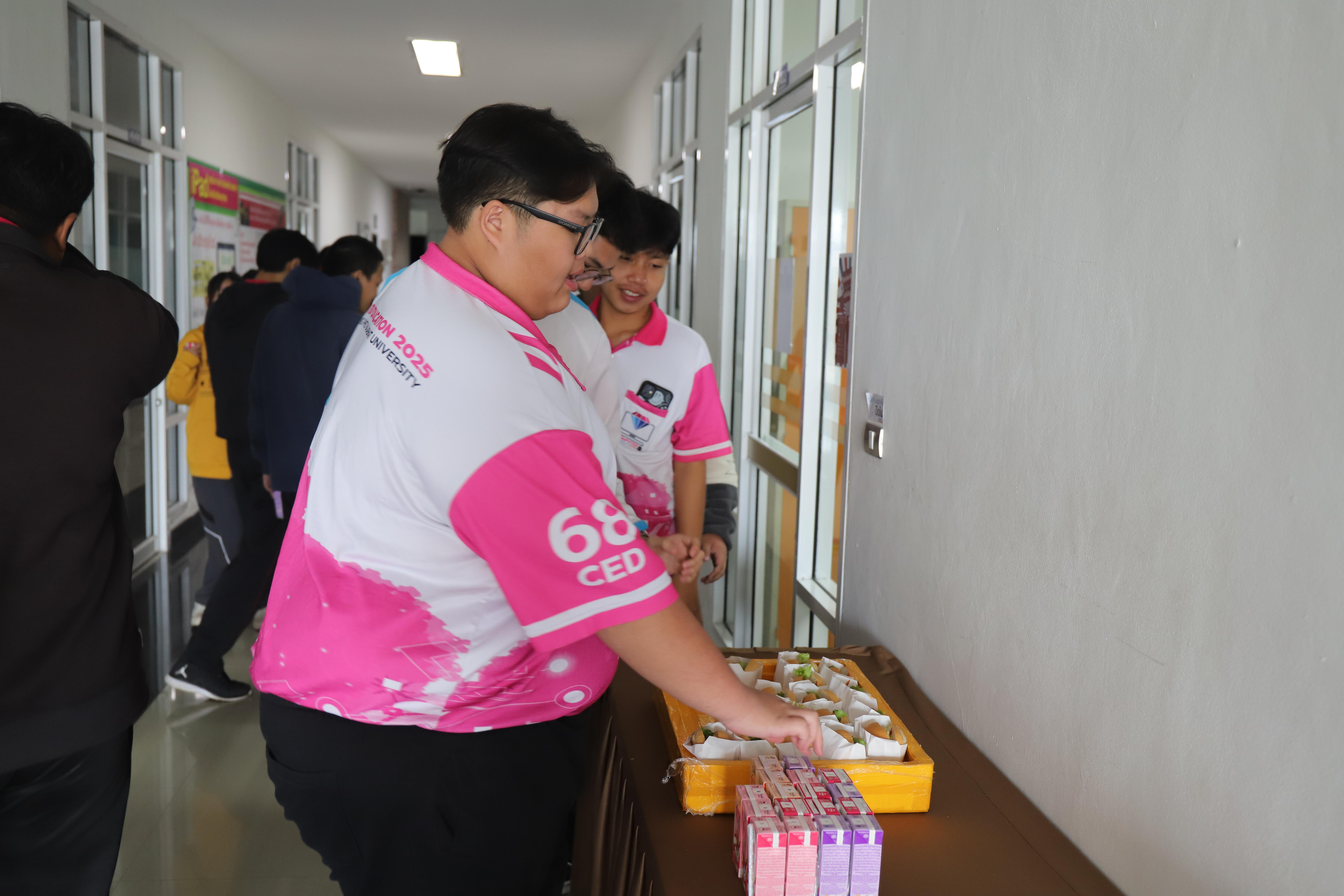 51. อบรมนักศึกษาคอมพิวเตอร์