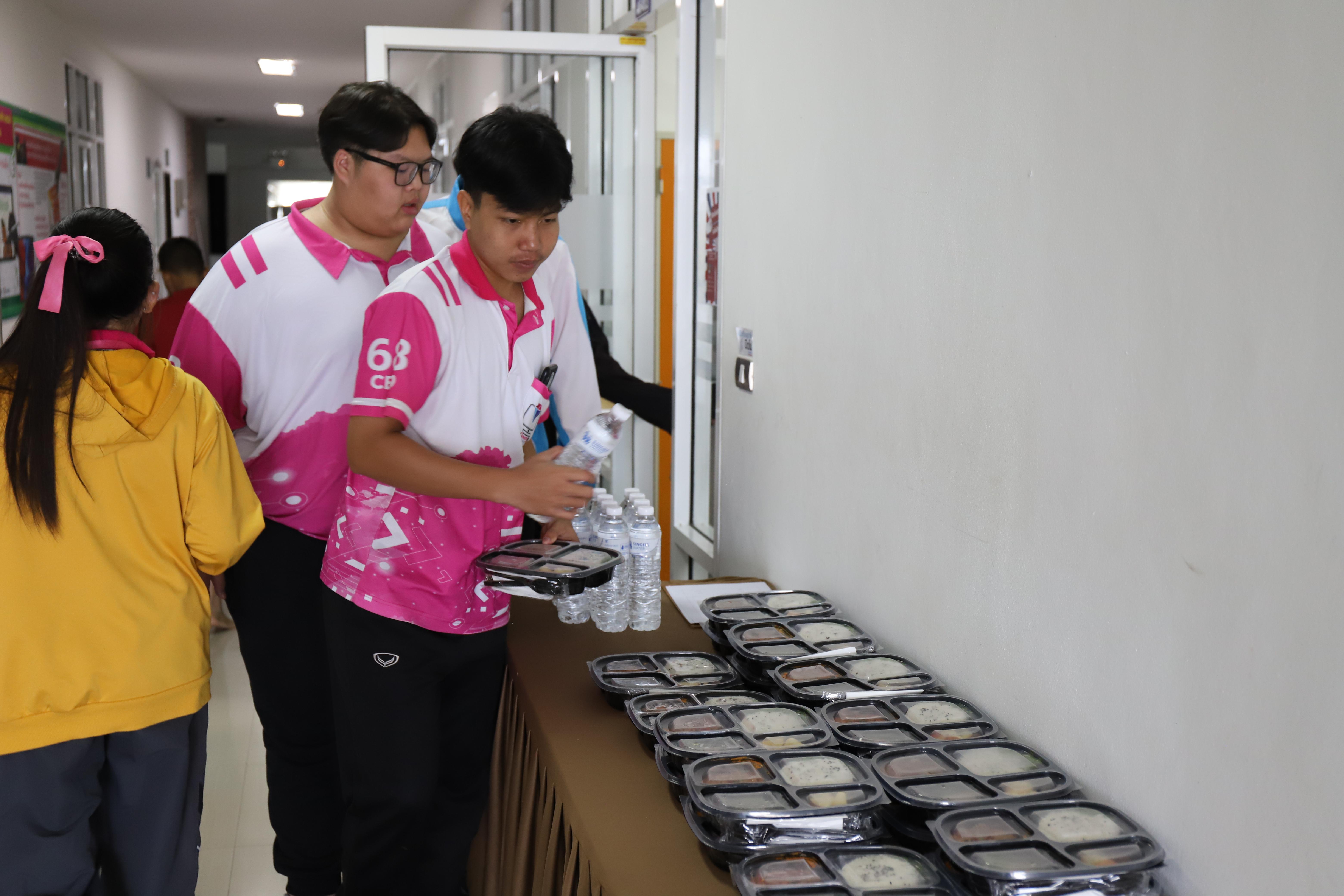 71. อบรมนักศึกษาคอมพิวเตอร์