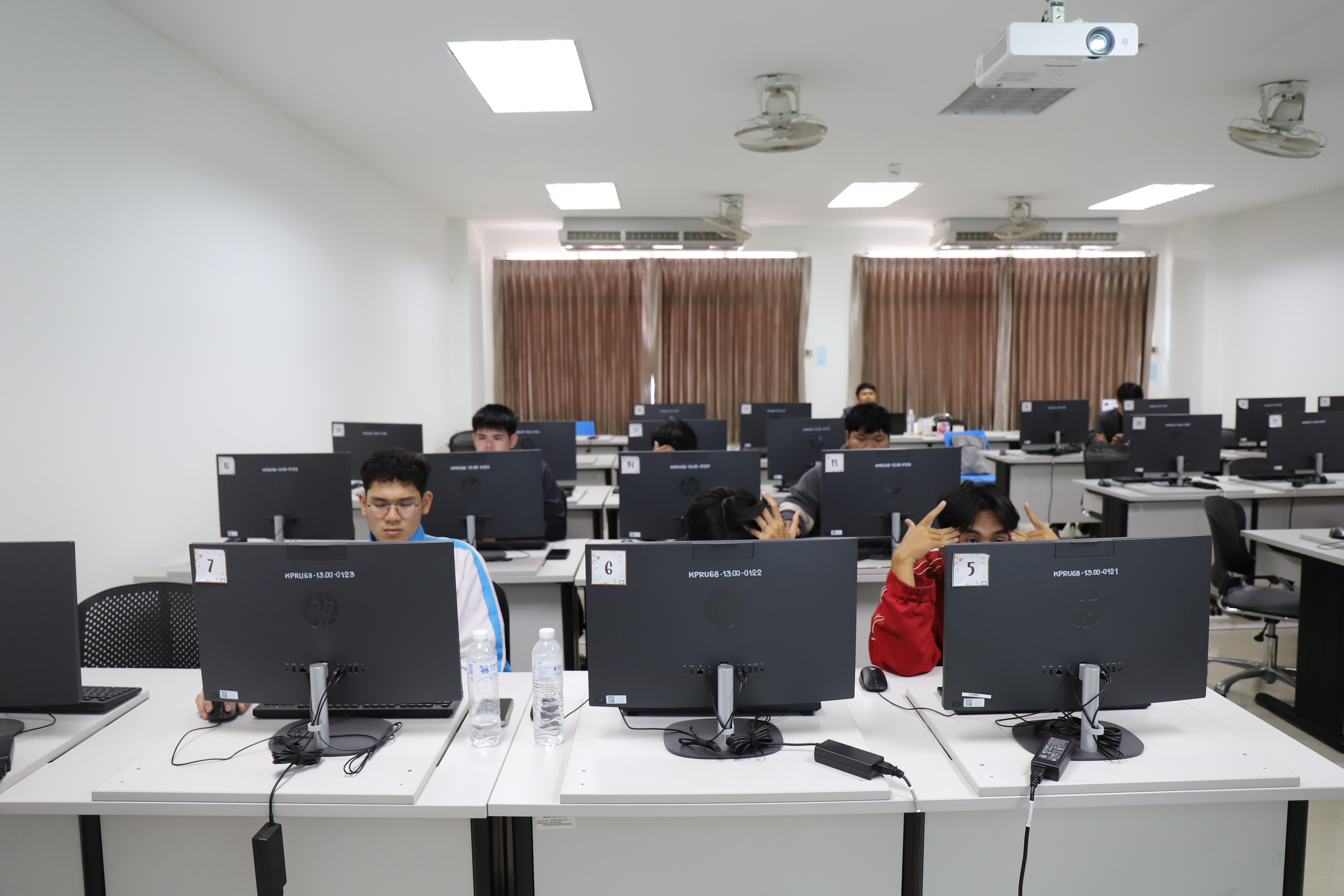 78. อบรมนักศึกษาคอมพิวเตอร์