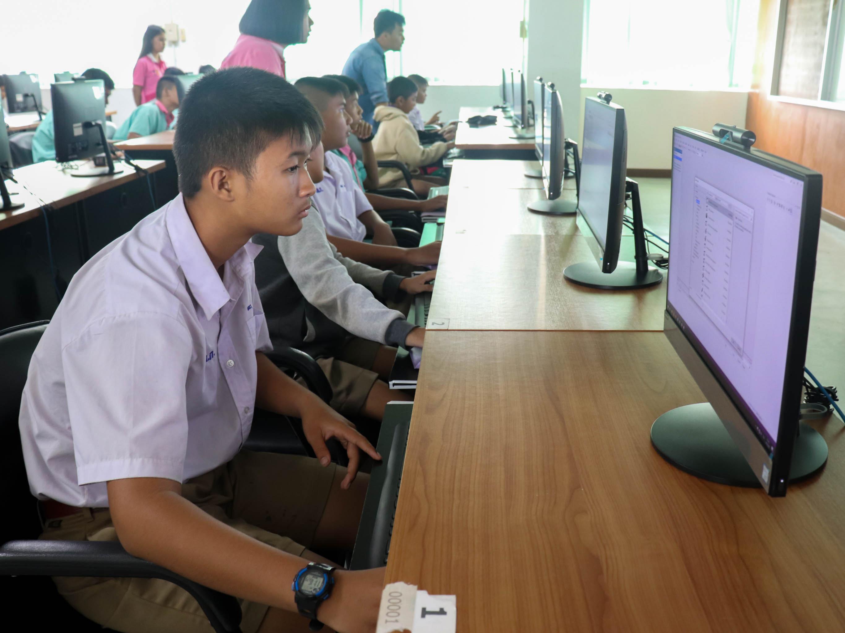 8.  โครงการบูรณาการจัดการเรียนการสอน โปรแกรมวิชาคอมพิวเตอร์ | 4 มี.ค 2563