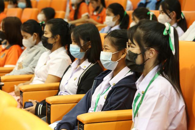 1. วันที่ 26 ตุลาคม 2565 โปรแกรมวิชาภาษาไทย โดยนักศึกษาชั้นปีที่ จัดกิจกรรมสัมมนา "สอนอย่างไรให้สนุกในศตวรรษที่21"