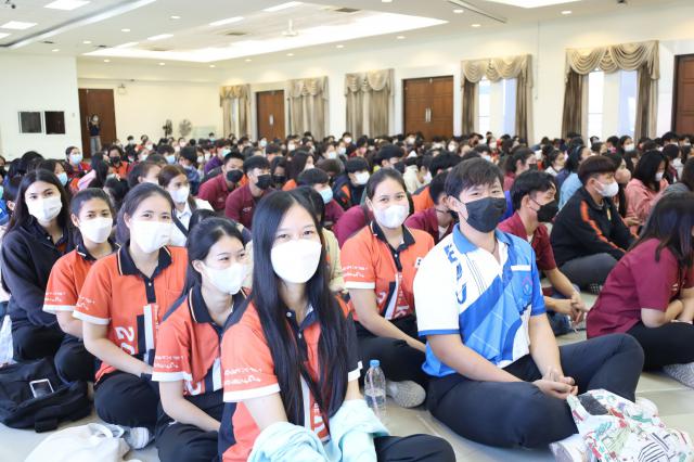 3. วันที่ 14 ธันวาคม 2565 กิจกรรมประชุมเตรียมความพร้อมก่อนเข้าร่วมกิจกรรมตามโครงการพัฒนาทักษะภาษาอังกฤษในศตวรรษที่ 21 สำหรับนักศึกษา