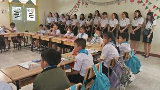 2. นักศึกษา ปี 4 โปรแกรมวิชาภาษาอังกฤษศึกษาดูงาน ณ โรงเรียนสาธิต มหาวิทยาลัยราชภัฏราชนครินทร์