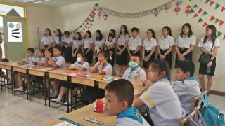 3. นักศึกษา ปี 4 โปรแกรมวิชาภาษาอังกฤษศึกษาดูงาน ณ โรงเรียนสาธิต มหาวิทยาลัยราชภัฏราชนครินทร์