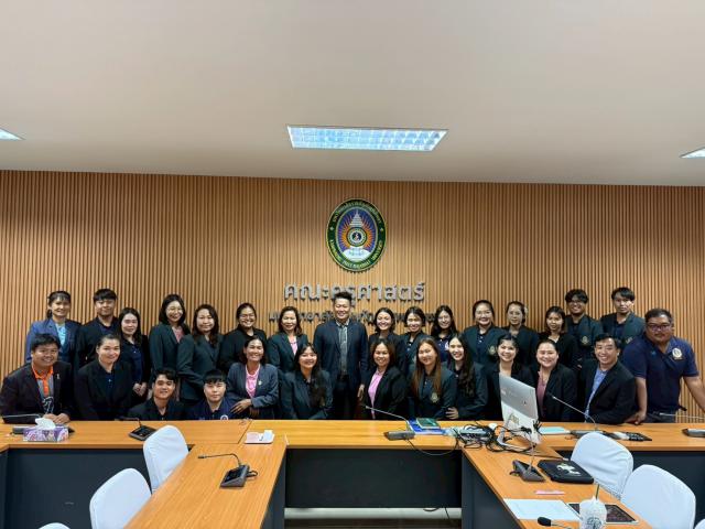 สาขาวิชาการบริหารการศึกษา ระดับบัณฑิตศึกษา คณะครุศาสตร์ มหาวิทยาลัยราชภัฏกำแพงเพชร ได้จัดกิจกรรม อบรมเชิงปฏิบัติการ “การเตรียมความพร้อมก่อนฝึกประสบการณ์วิชาชีพ” ประจำปีการศึกษา 2568