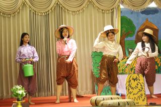 58. การแสดงพื้นบ้านของนักศึกษาภาษาไทย