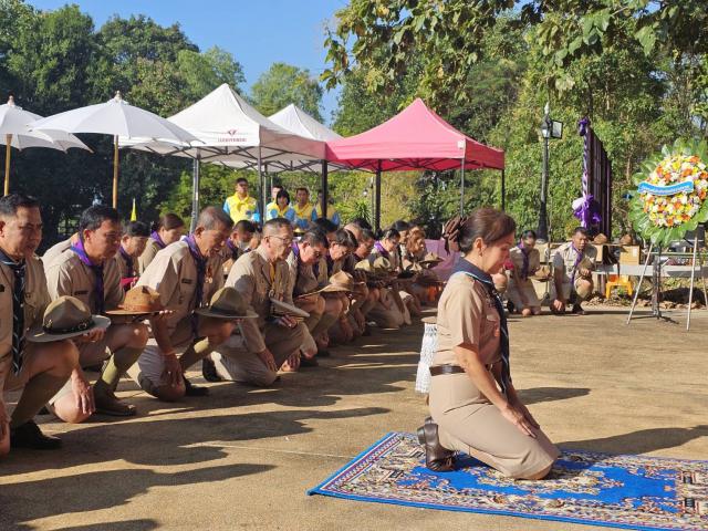 3. งานลูกเสือ คณะครุศาสตร์ วางพวงมาลาและถวายราชสดุดี