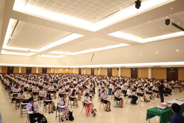 1. กิจกรรมปฐมนิเทศพัฒนาทักษะด้านภาษาอังกฤษ สำหรับนักศึกษาครู