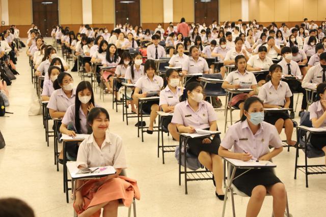 4. กิจกรรมปฐมนิเทศพัฒนาทักษะด้านภาษาอังกฤษ สำหรับนักศึกษาครู