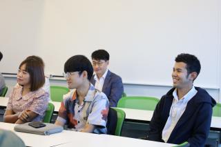 9. ประชุมทีมวิทยากรอบรมภาษาอังกฤษสำหรับครูและนักศึกษา