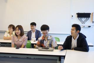 10. ประชุมทีมวิทยากรอบรมภาษาอังกฤษสำหรับครูและนักศึกษา