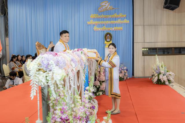 4. พิธีมอบใบประกาศนียบัตร ประจำปีการศึกษา 2566