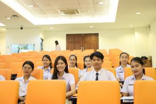 7. ติวสอบวิชาเอกสำหรับนักศึกษาโปรแกรมวิชาภาษาไทย