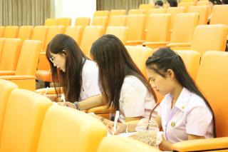 8. ติวสอบวิชาเอกสำหรับนักศึกษาโปรแกรมวิชาภาษาไทย