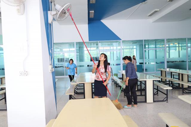 2. Big cleaning day เนื่องในวันคล้ายวันสวรรคตพระบรมชนกาธิเบศรมหาภูมิพลอดุลเดชมหาราชบรมนาถบพิตร รัชกาลที่ 9