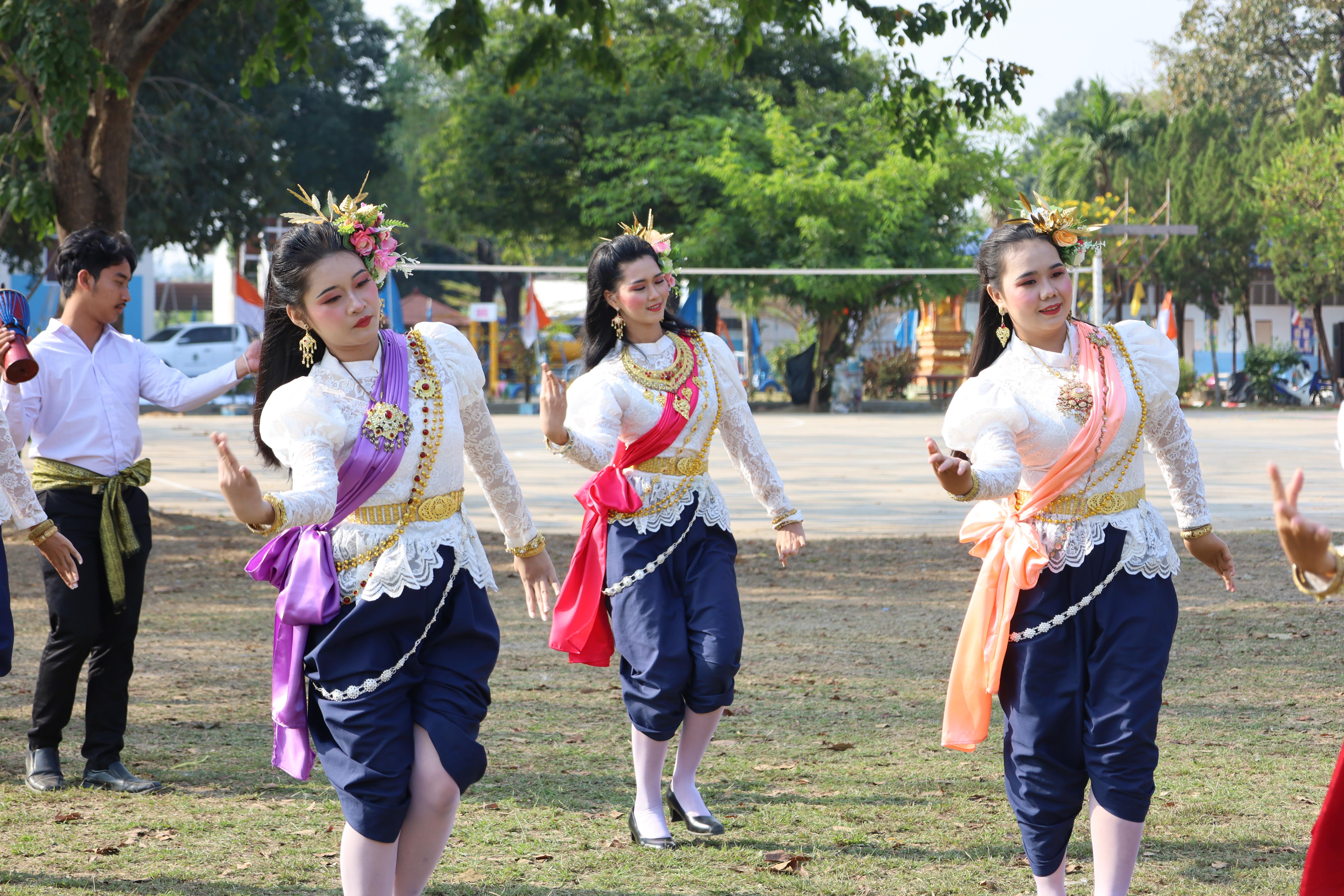 41. พิธีปิดและพิธีมอบธงค่ายจิตอาสาครุศาสตร์สัมพันธ์ 8 มหาวิทยาลัยราชภัฏภาคเหนือ ครั้งที่ 9