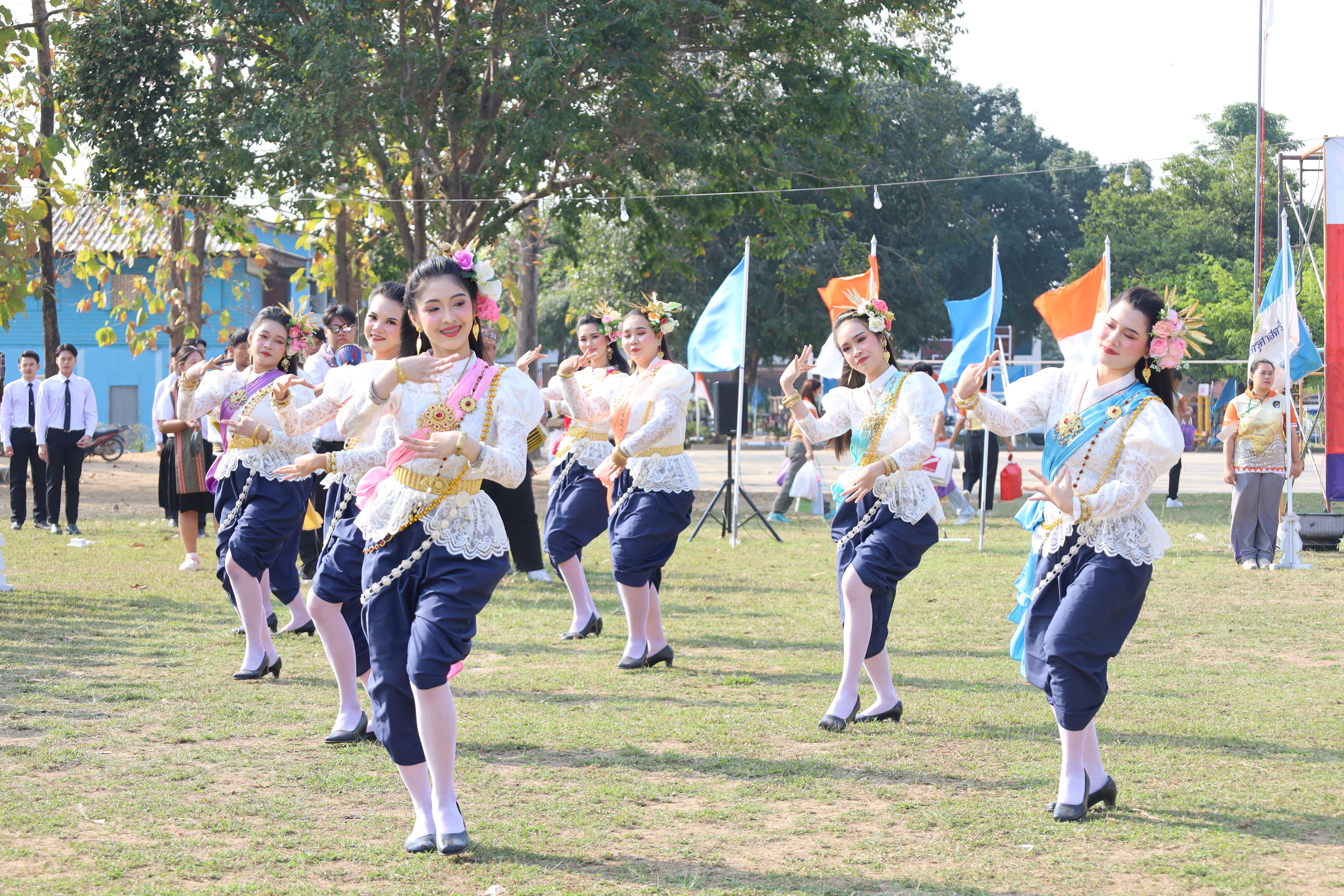 46. พิธีปิดและพิธีมอบธงค่ายจิตอาสาครุศาสตร์สัมพันธ์ 8 มหาวิทยาลัยราชภัฏภาคเหนือ ครั้งที่ 9