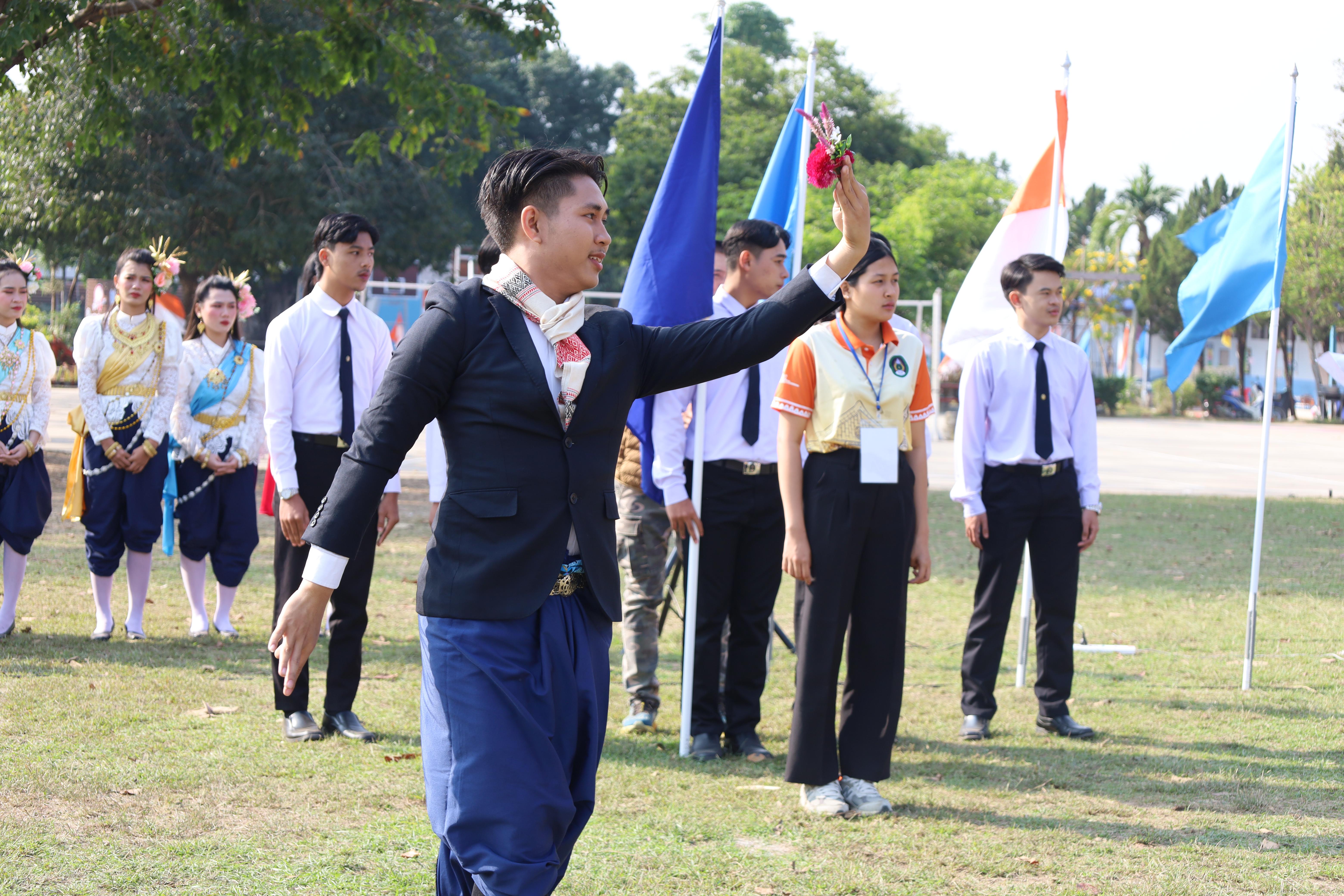 78. พิธีปิดและพิธีมอบธงค่ายจิตอาสาครุศาสตร์สัมพันธ์ 8 มหาวิทยาลัยราชภัฏภาคเหนือ ครั้งที่ 9