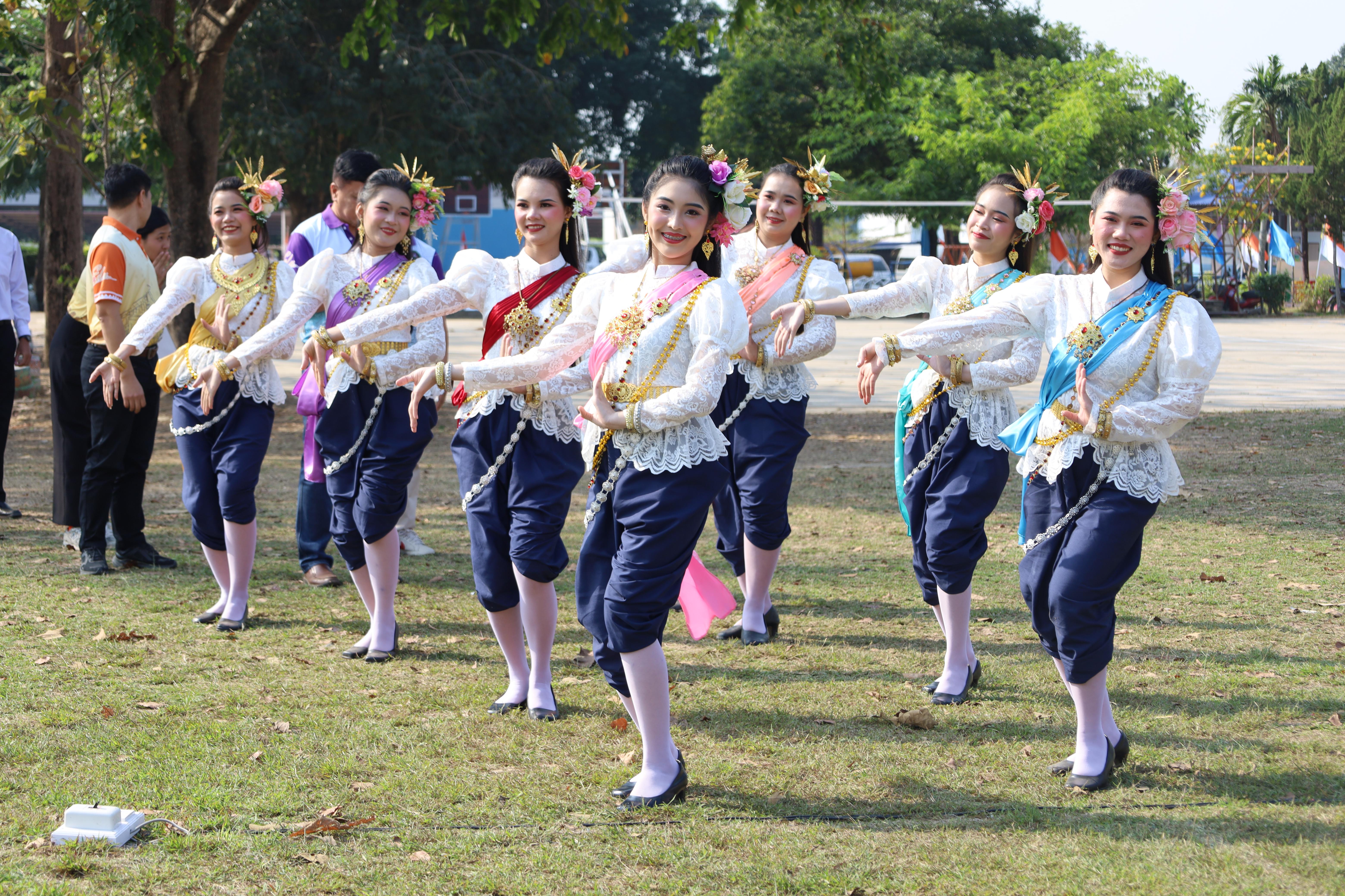 109. พิธีปิดและพิธีมอบธงค่ายจิตอาสาครุศาสตร์สัมพันธ์ 8 มหาวิทยาลัยราชภัฏภาคเหนือ ครั้งที่ 9