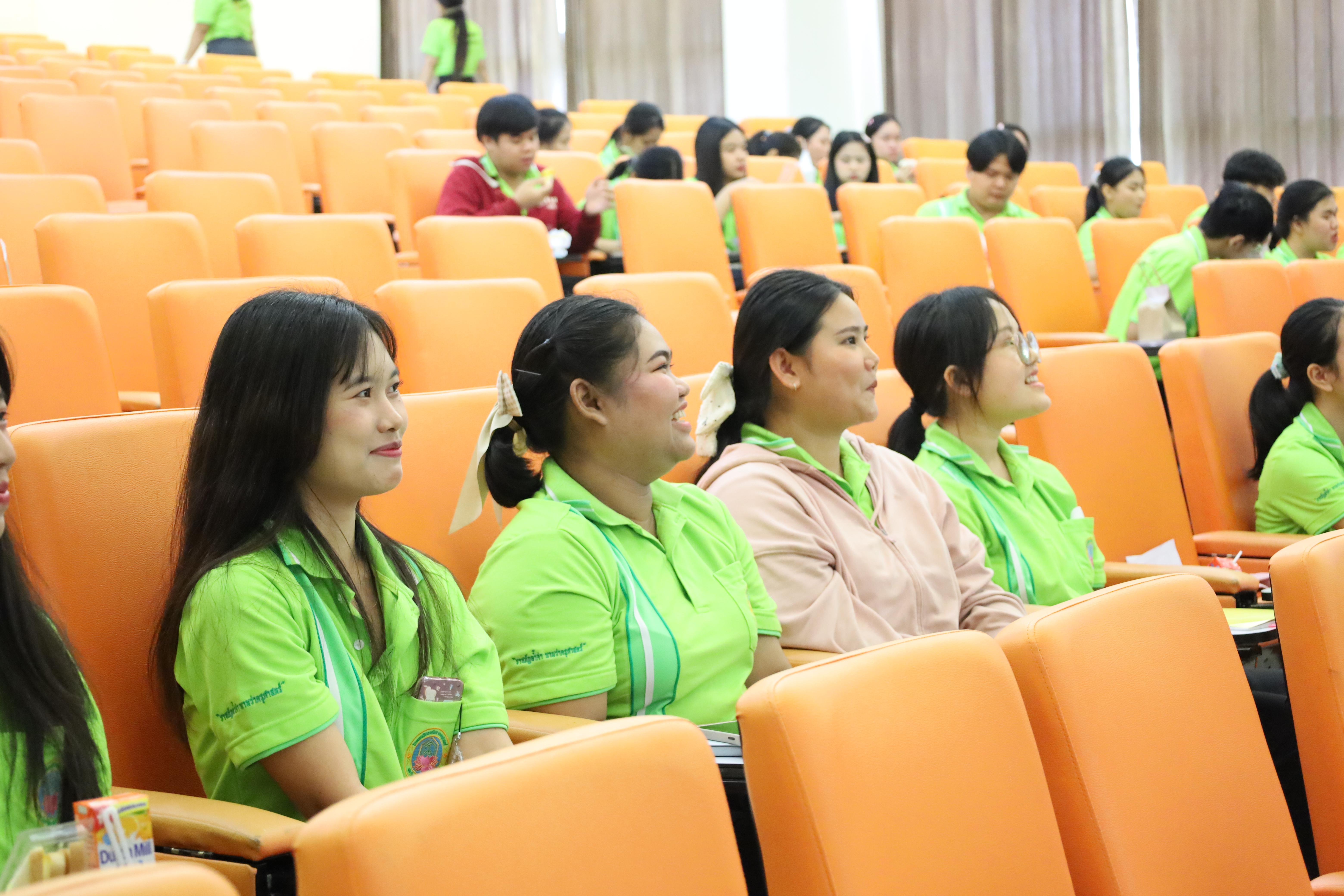 7. กิจกรรมพัฒนาทักษะการจัดการเรียนรู้เชิงสร้างสรรค์วิชาวรรณคดี