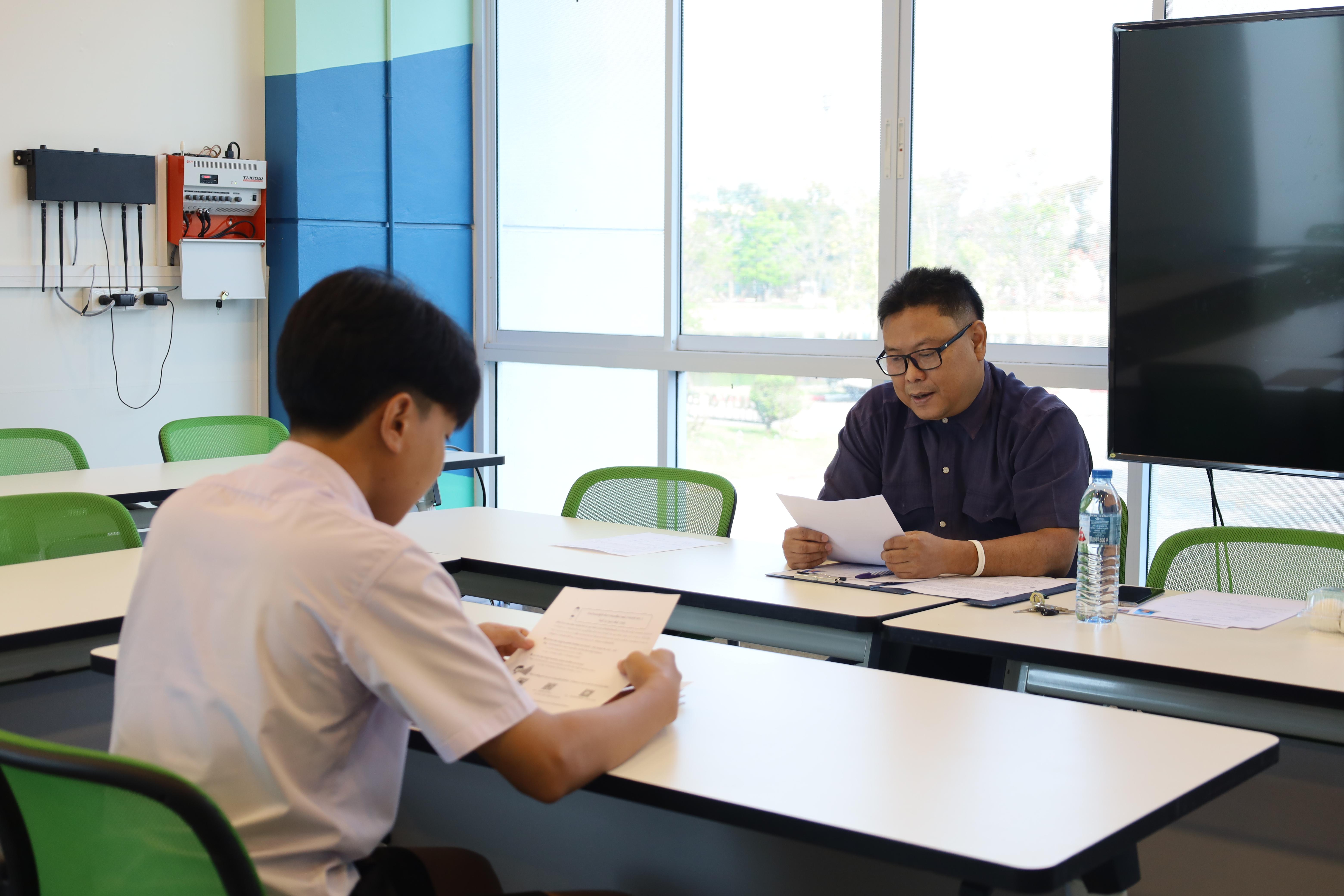 19. บรรยากาศการสอบสัมภาษณ์นักศึกษารอบ 2