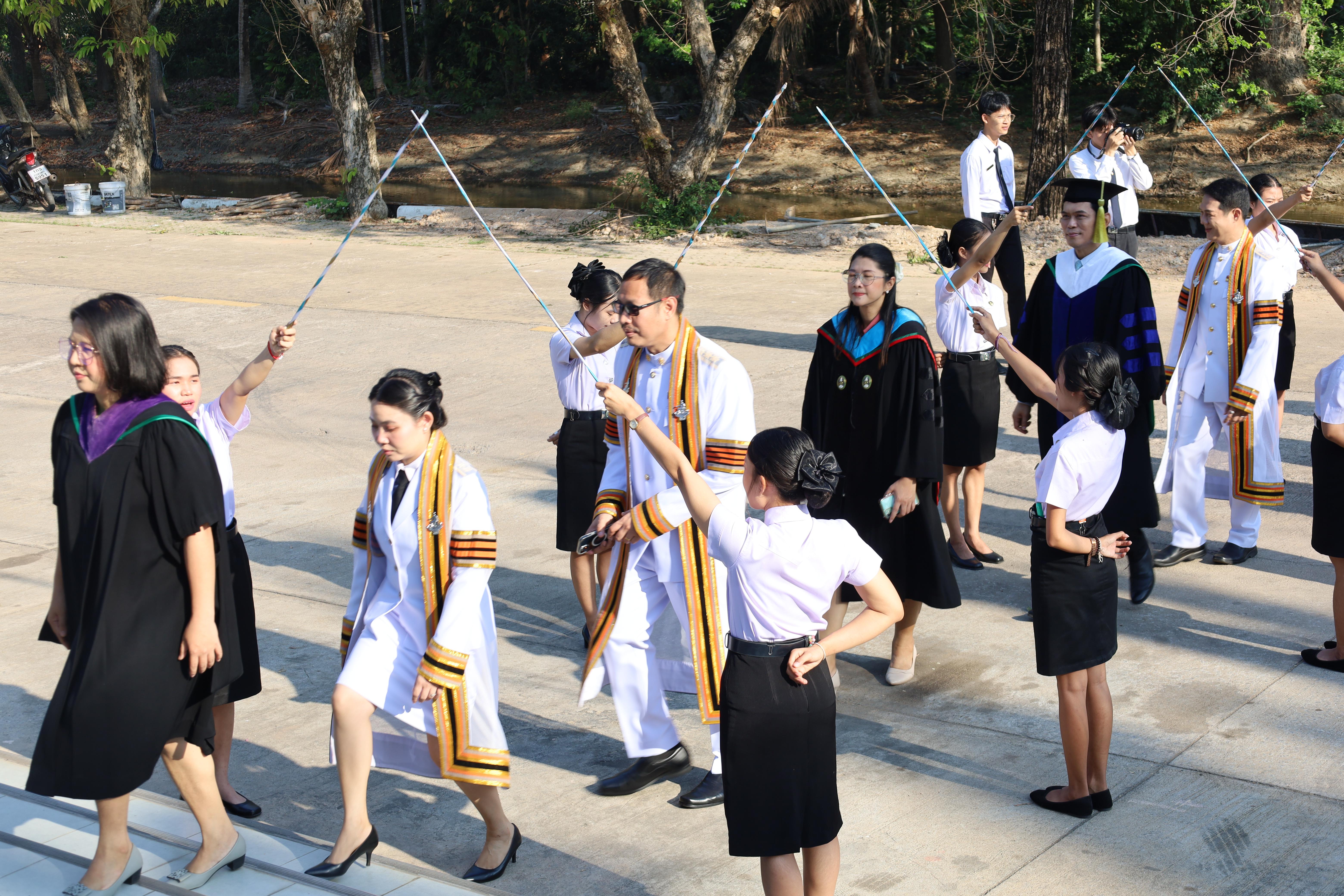 21. งานปัจฉิมนิเทศนักศึกษาหลักสูตรครุศาสตรบัณฑิต