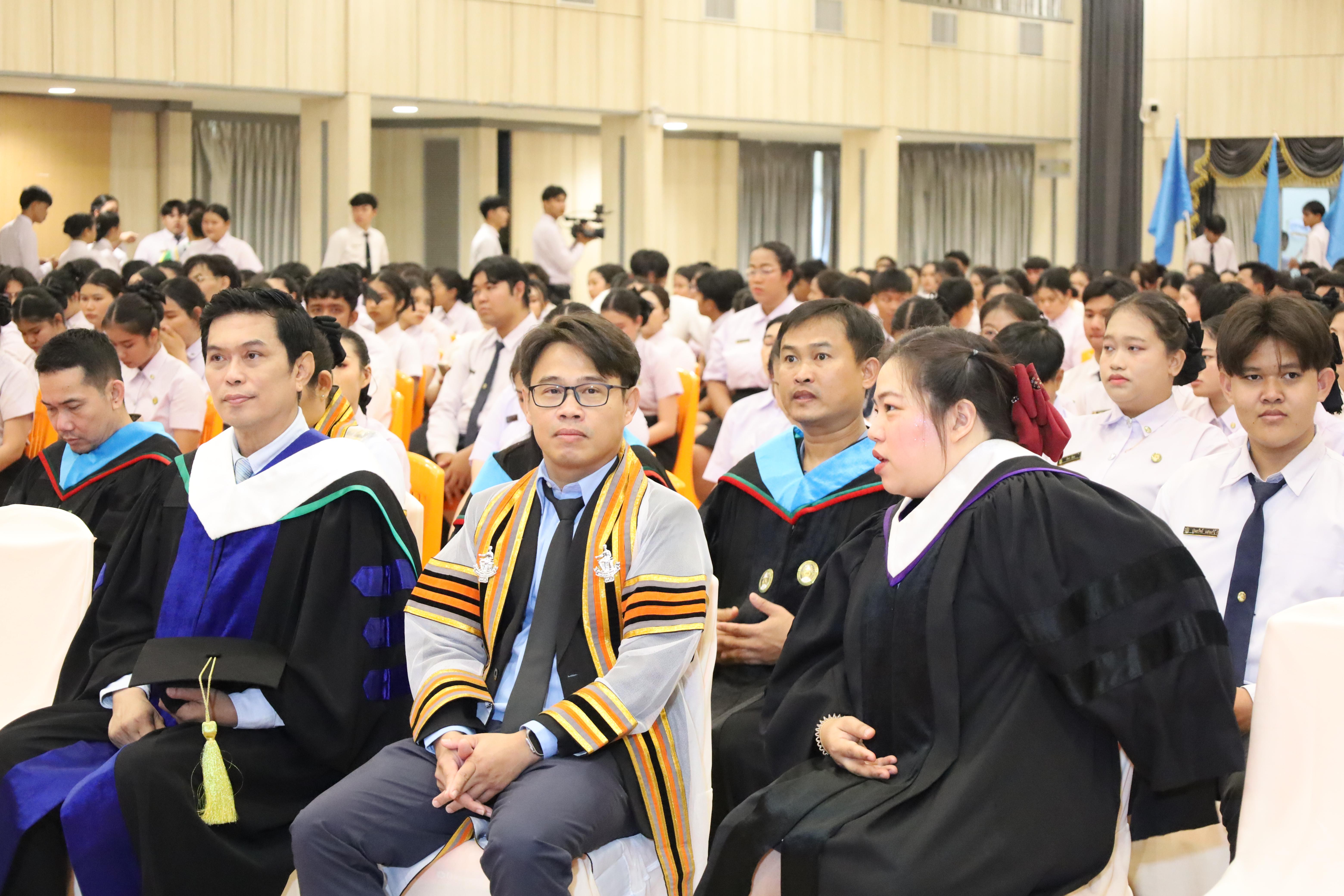 101. งานปัจฉิมนิเทศนักศึกษาหลักสูตรครุศาสตรบัณฑิต