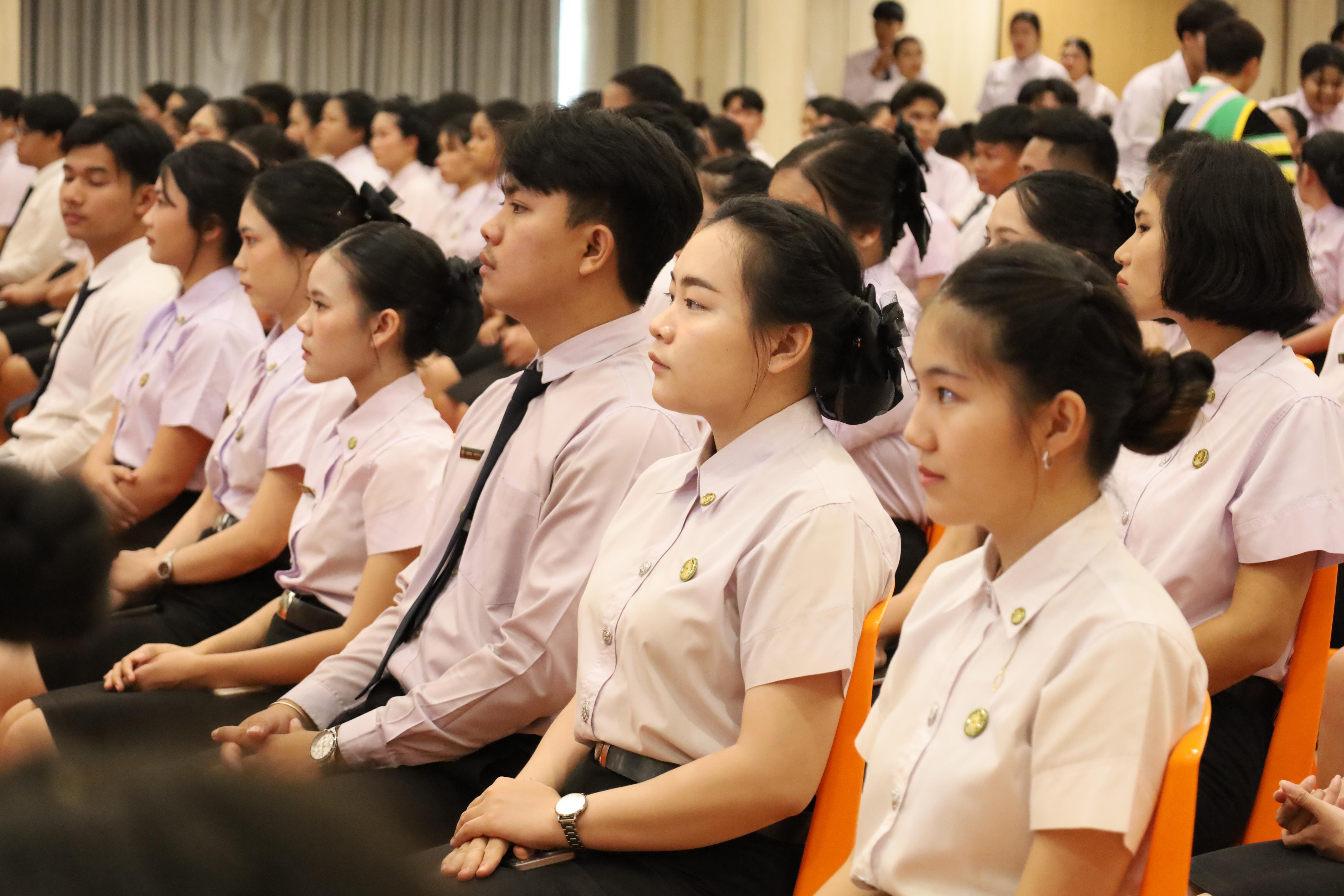 106. งานปัจฉิมนิเทศนักศึกษาหลักสูตรครุศาสตรบัณฑิต