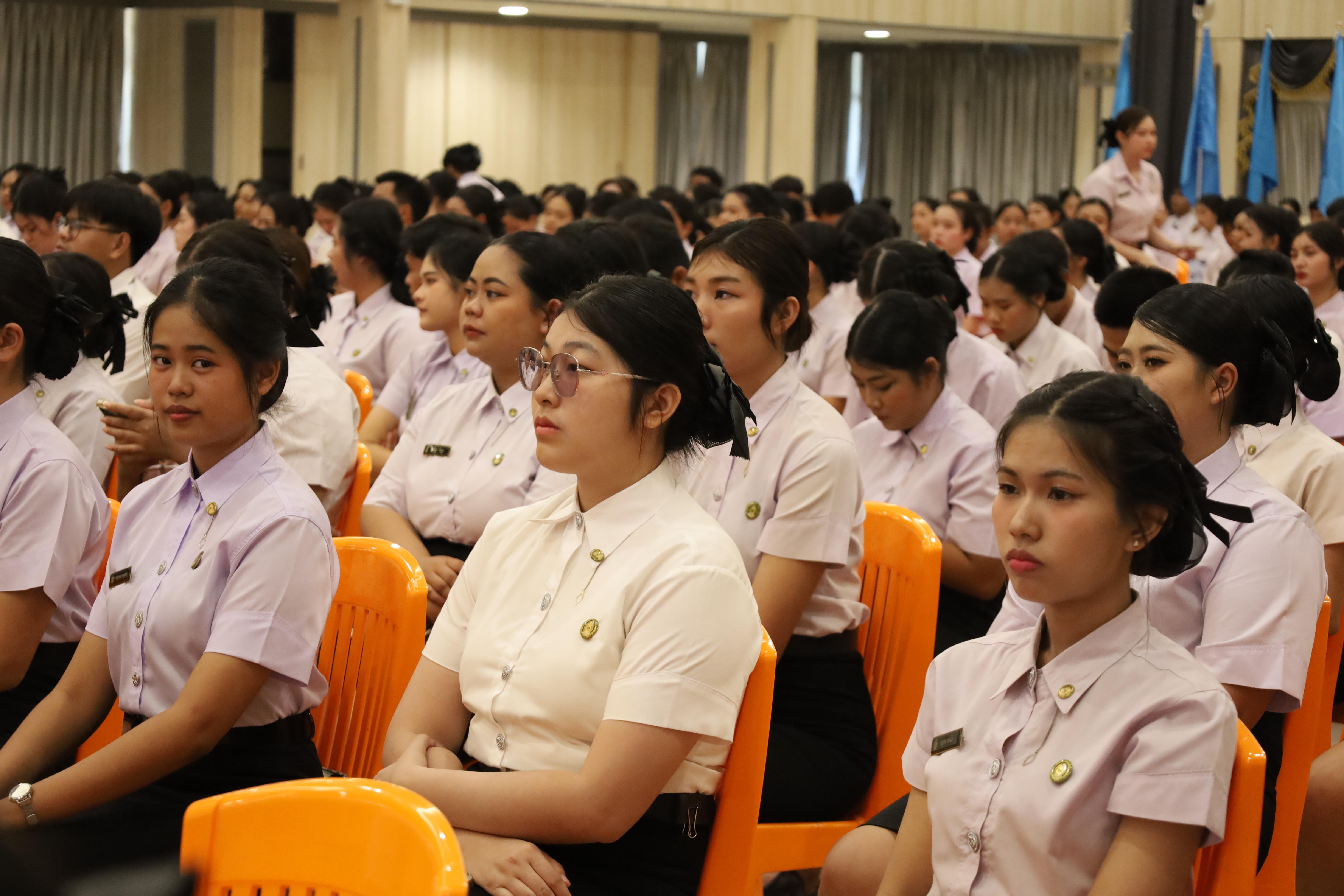 107. งานปัจฉิมนิเทศนักศึกษาหลักสูตรครุศาสตรบัณฑิต
