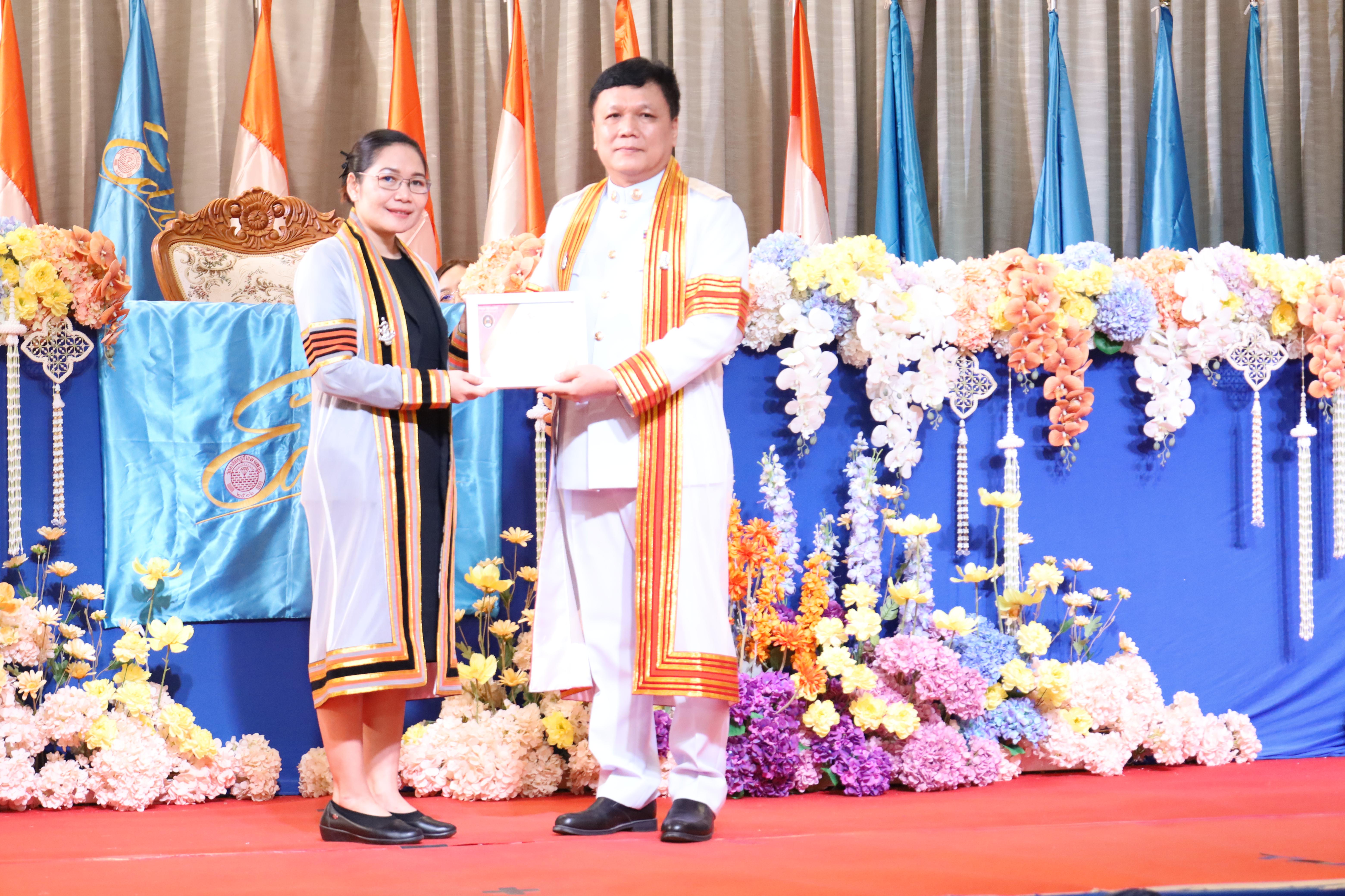 182. งานปัจฉิมนิเทศนักศึกษาหลักสูตรครุศาสตรบัณฑิต