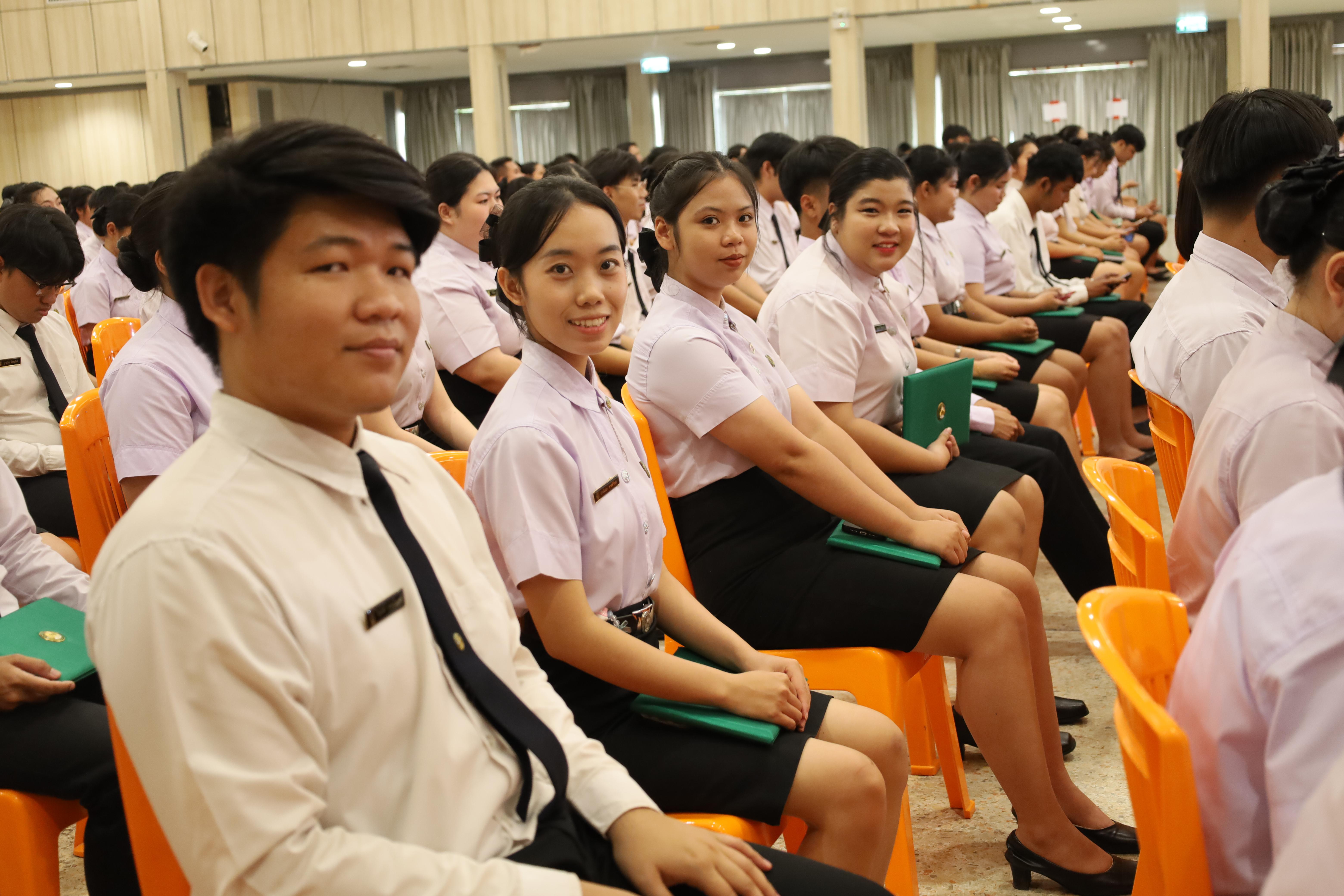 2035. งานปัจฉิมนิเทศนักศึกษาหลักสูตรครุศาสตรบัณฑิต
