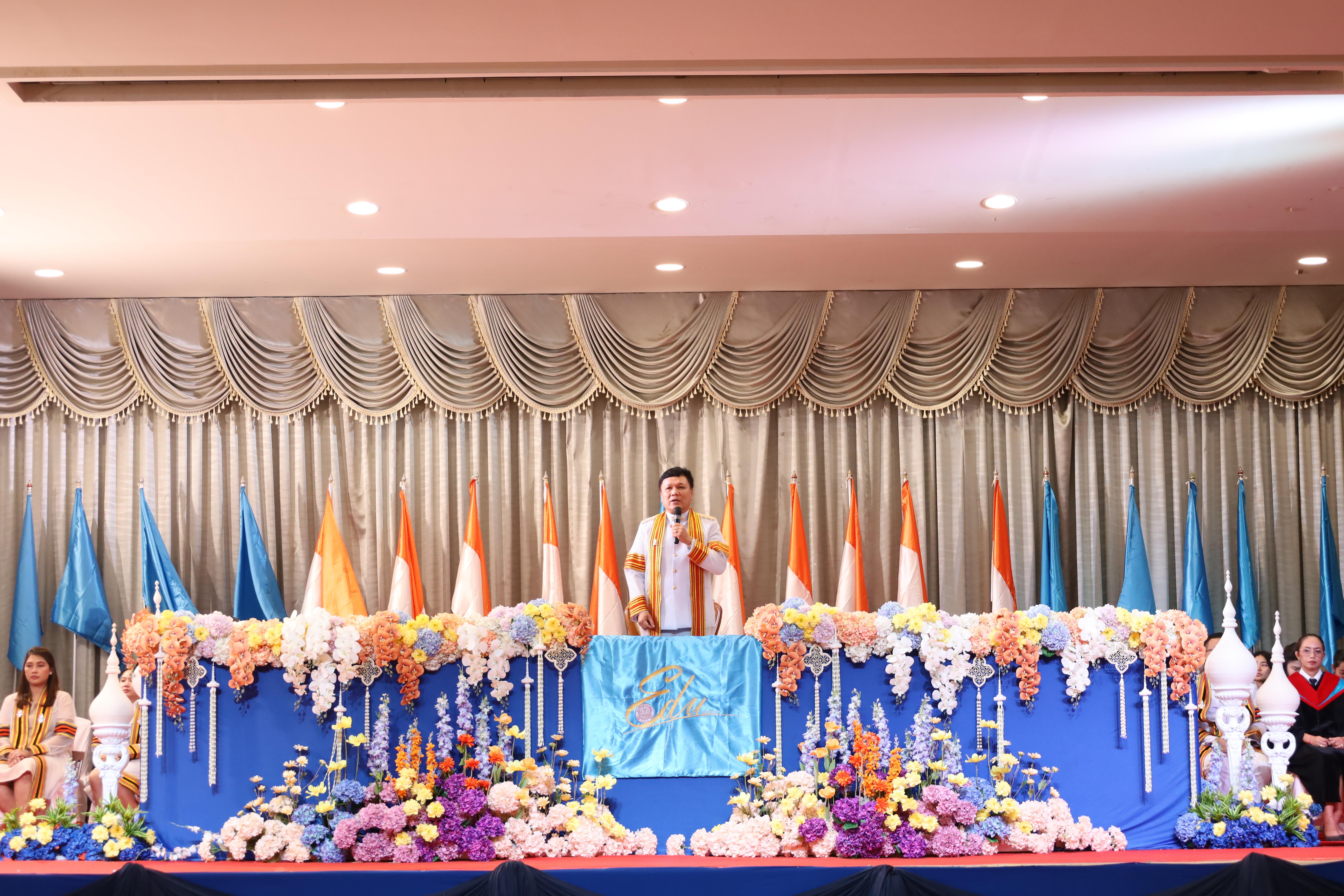 2051. งานปัจฉิมนิเทศนักศึกษาหลักสูตรครุศาสตรบัณฑิต