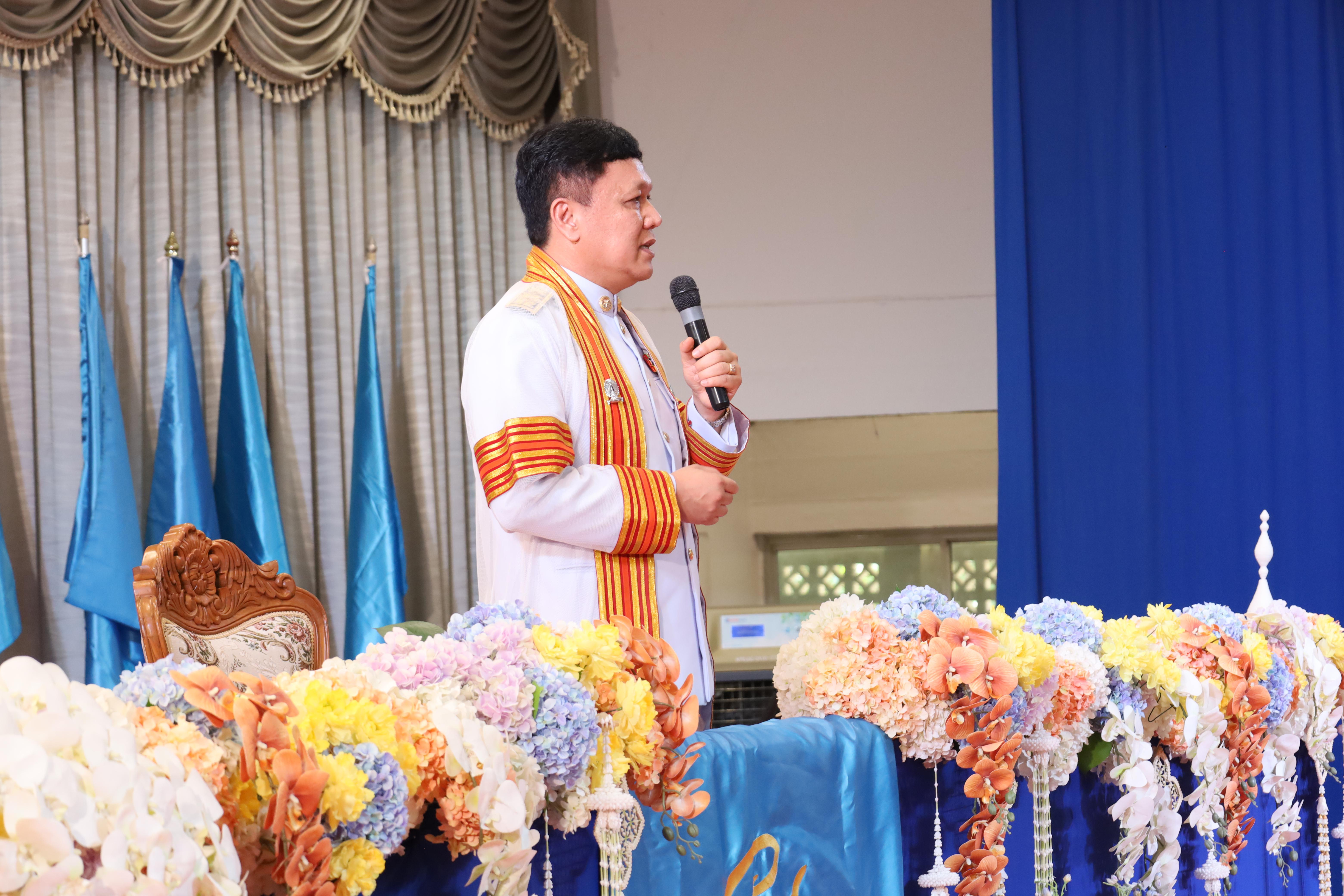 2064. งานปัจฉิมนิเทศนักศึกษาหลักสูตรครุศาสตรบัณฑิต