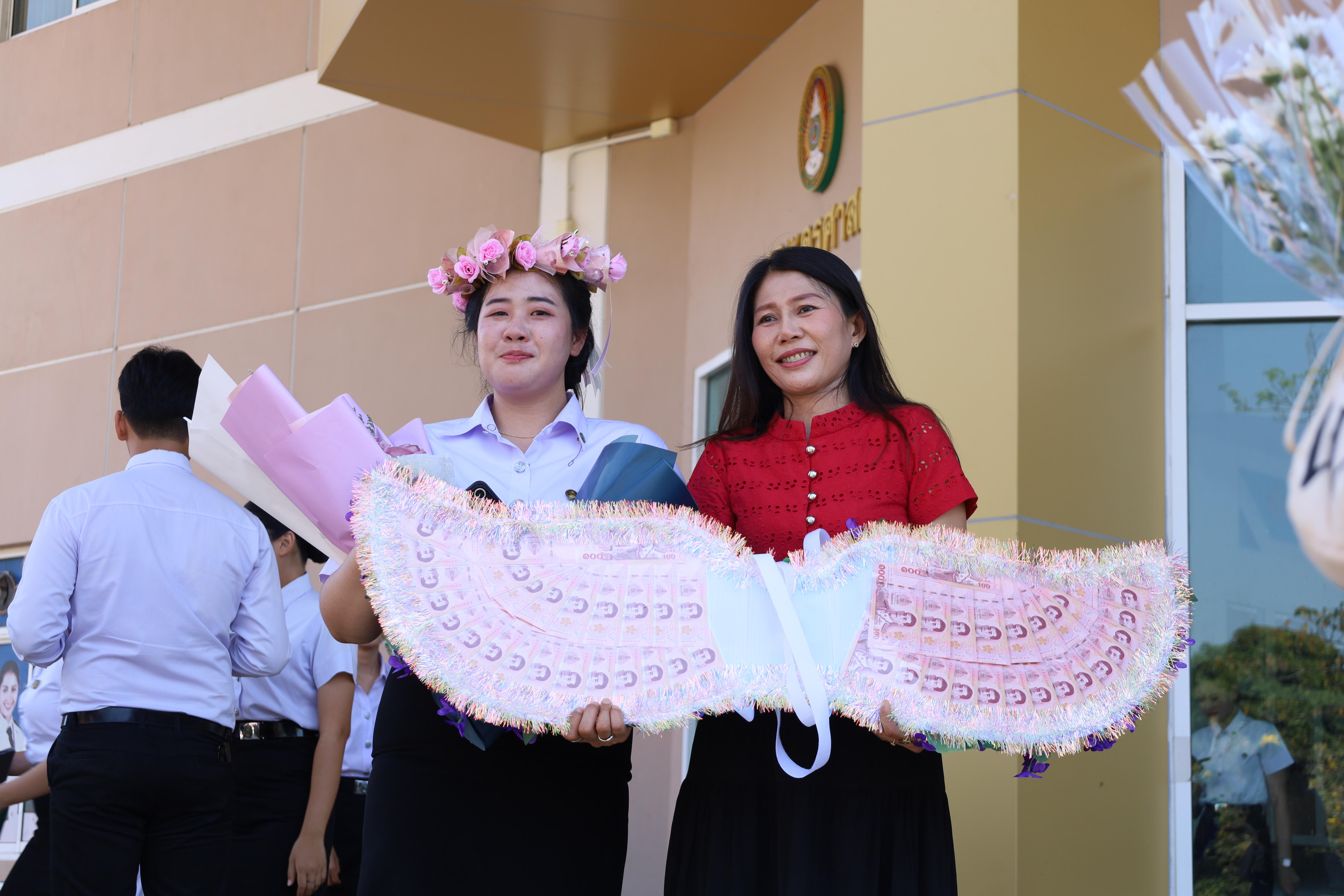 2223. งานปัจฉิมนิเทศนักศึกษาหลักสูตรครุศาสตรบัณฑิต