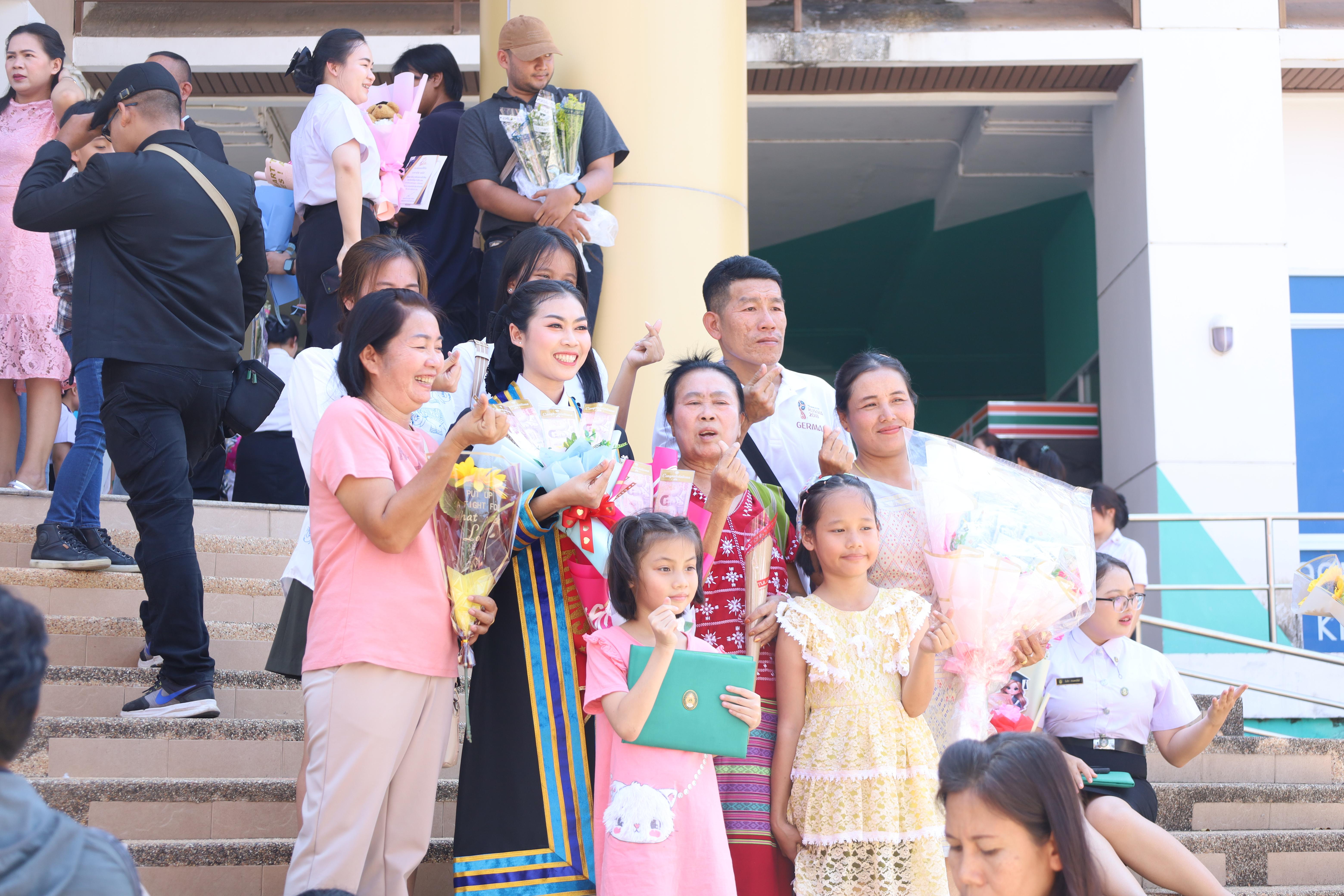 2233. งานปัจฉิมนิเทศนักศึกษาหลักสูตรครุศาสตรบัณฑิต