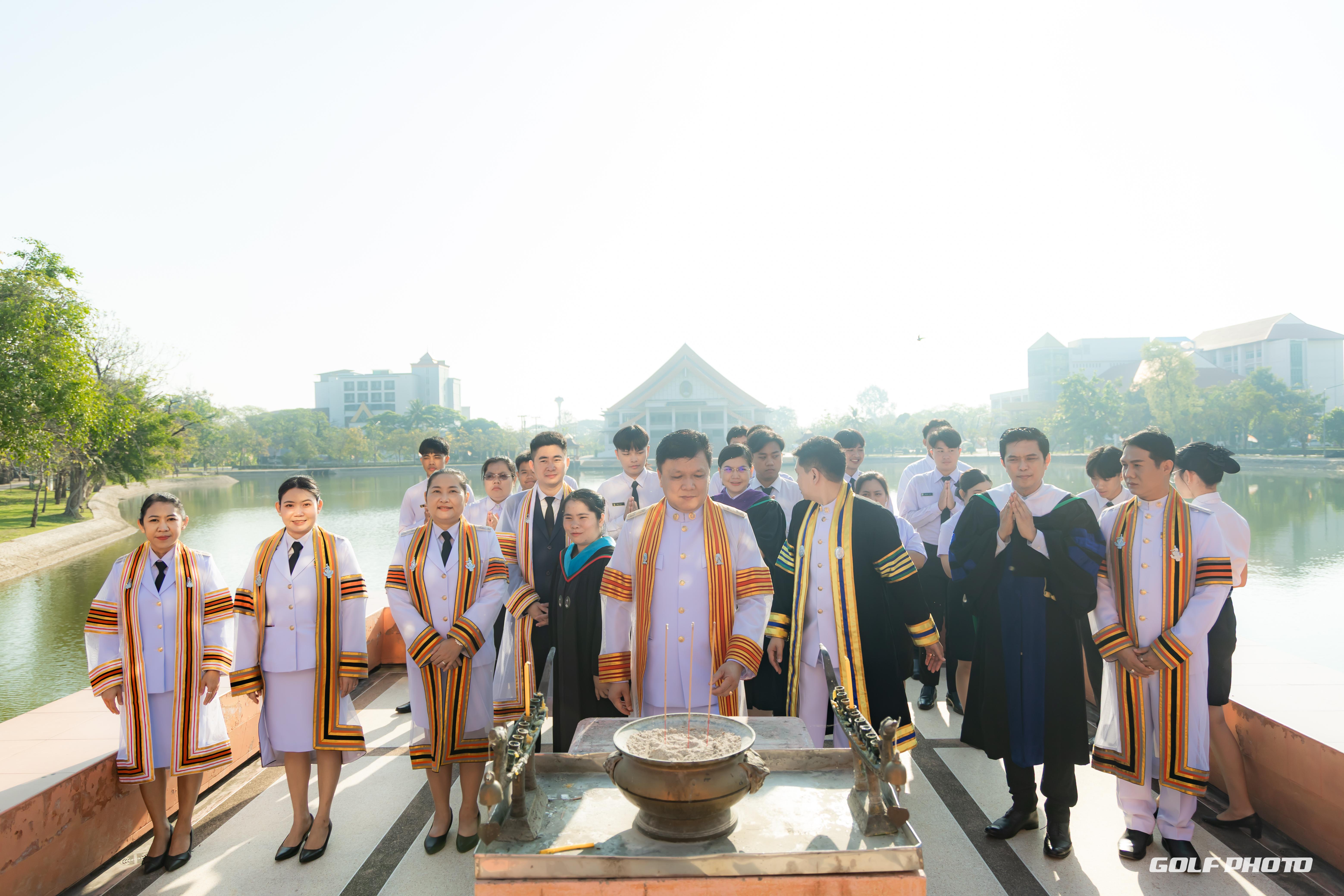 3. ประมวลภาพพิธีปัจฉิมนิเทศนักศึกษาหลักสูตรครุศาสตรบัณฑิต