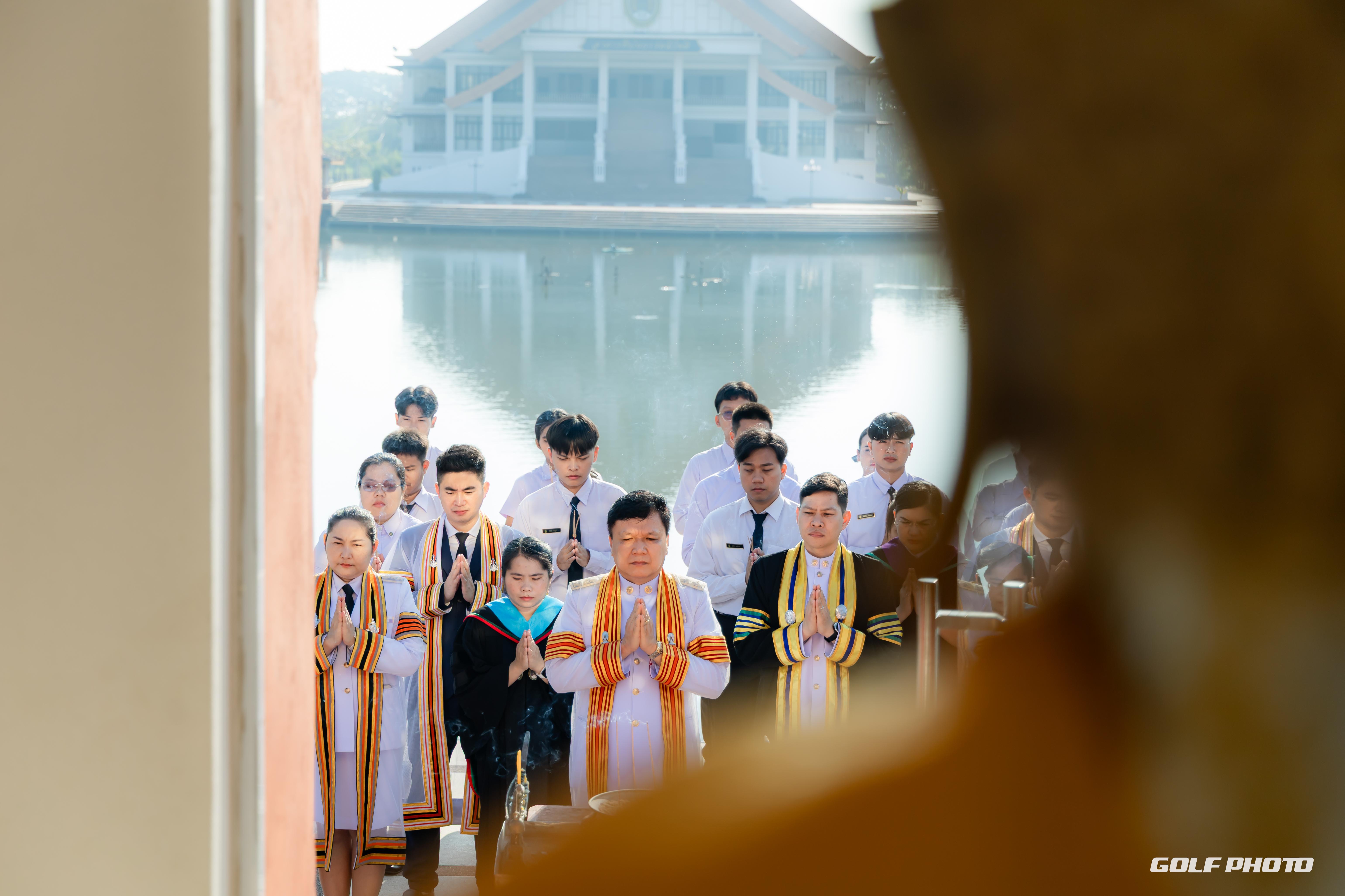 15. ประมวลภาพพิธีปัจฉิมนิเทศนักศึกษาหลักสูตรครุศาสตรบัณฑิต