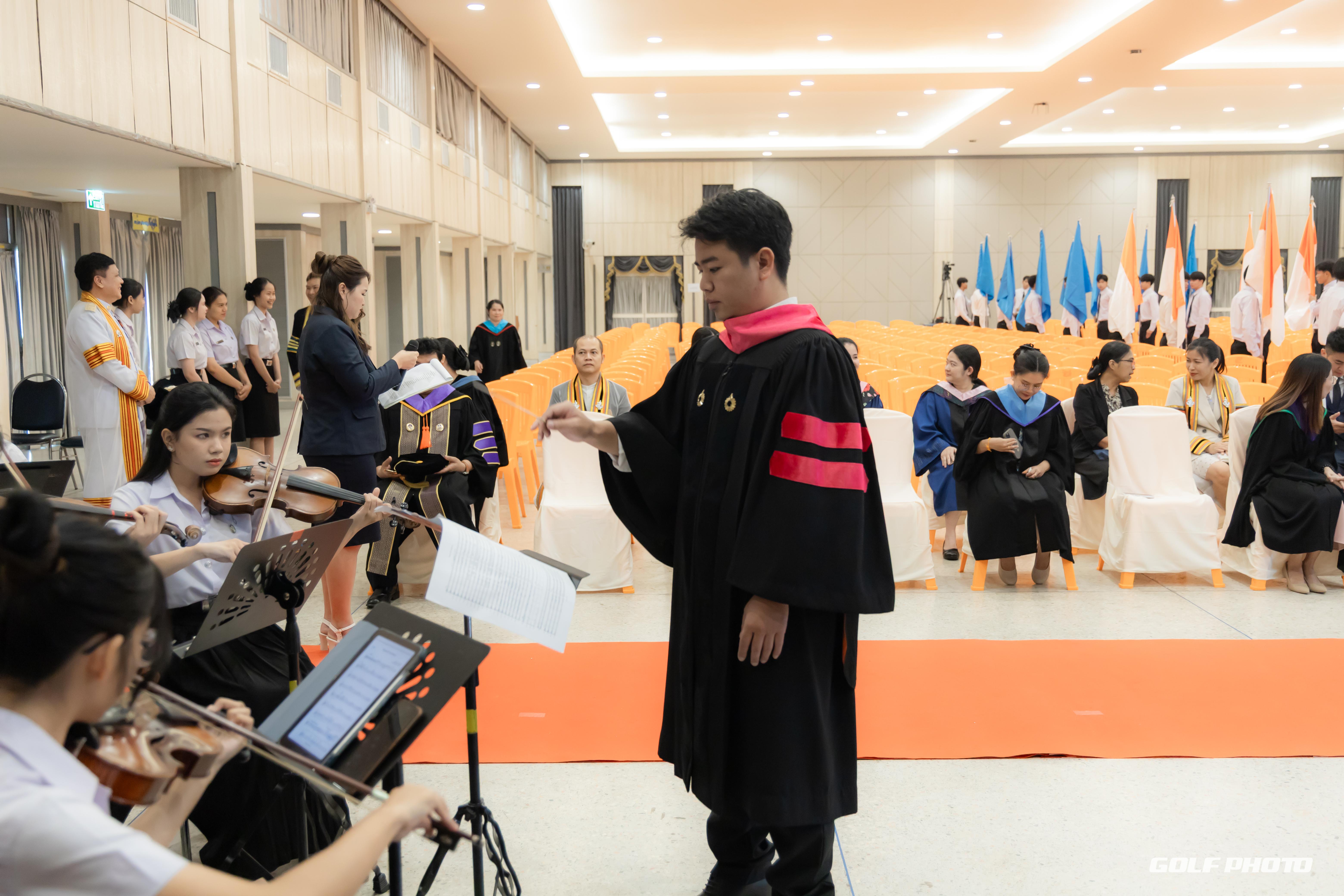 64. ประมวลภาพพิธีปัจฉิมนิเทศนักศึกษาหลักสูตรครุศาสตรบัณฑิต