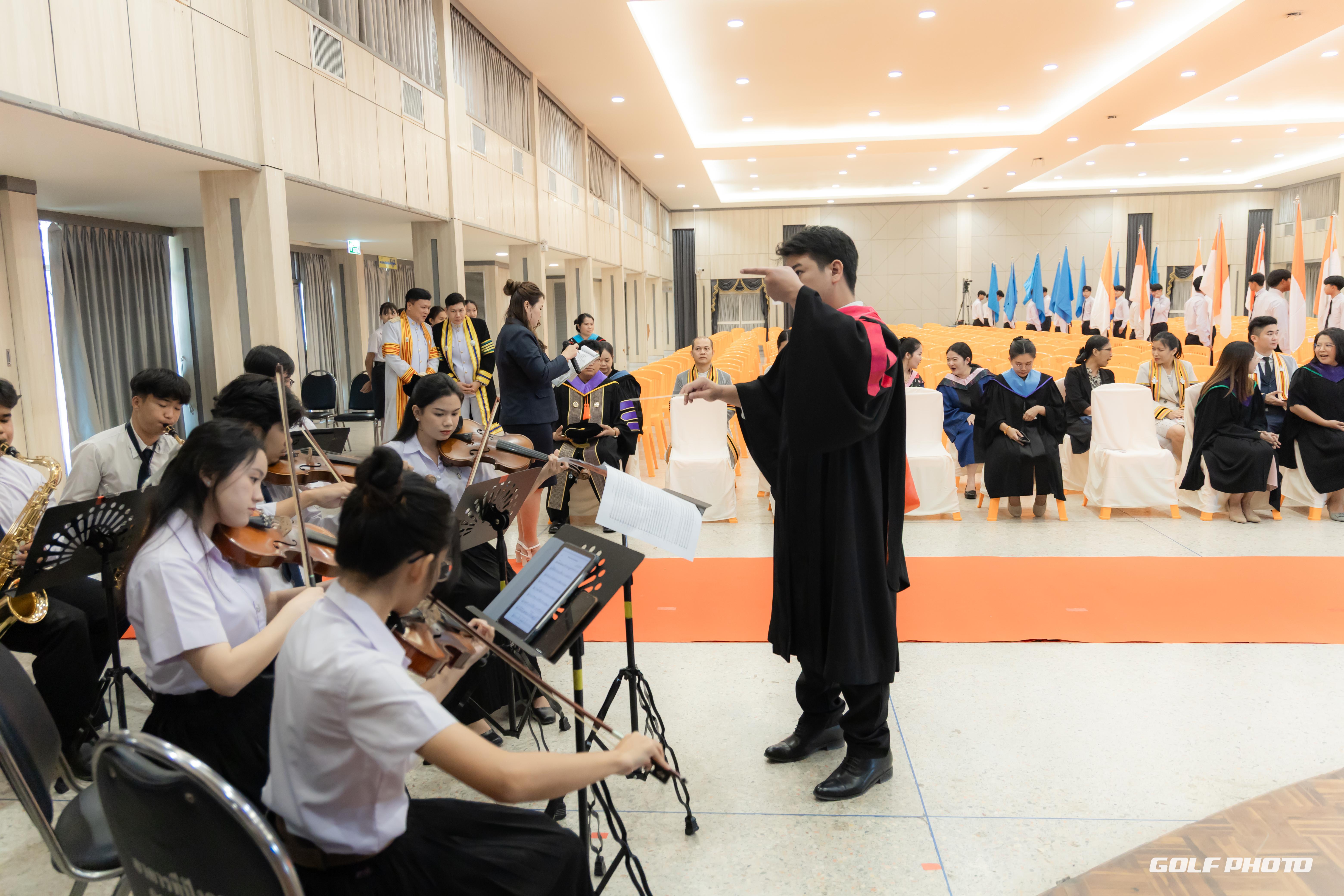 65. ประมวลภาพพิธีปัจฉิมนิเทศนักศึกษาหลักสูตรครุศาสตรบัณฑิต