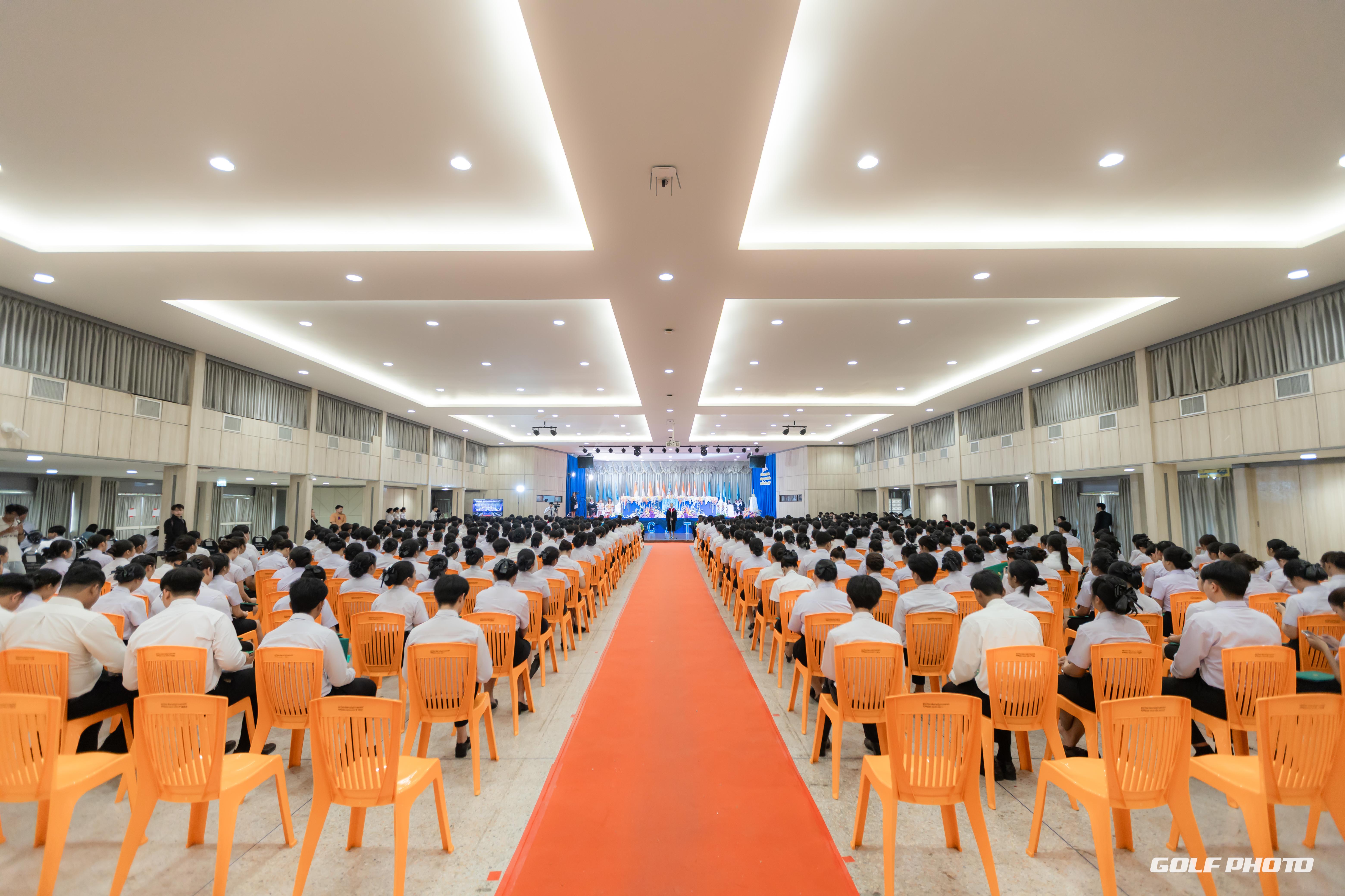 71. ประมวลภาพพิธีปัจฉิมนิเทศนักศึกษาหลักสูตรครุศาสตรบัณฑิต