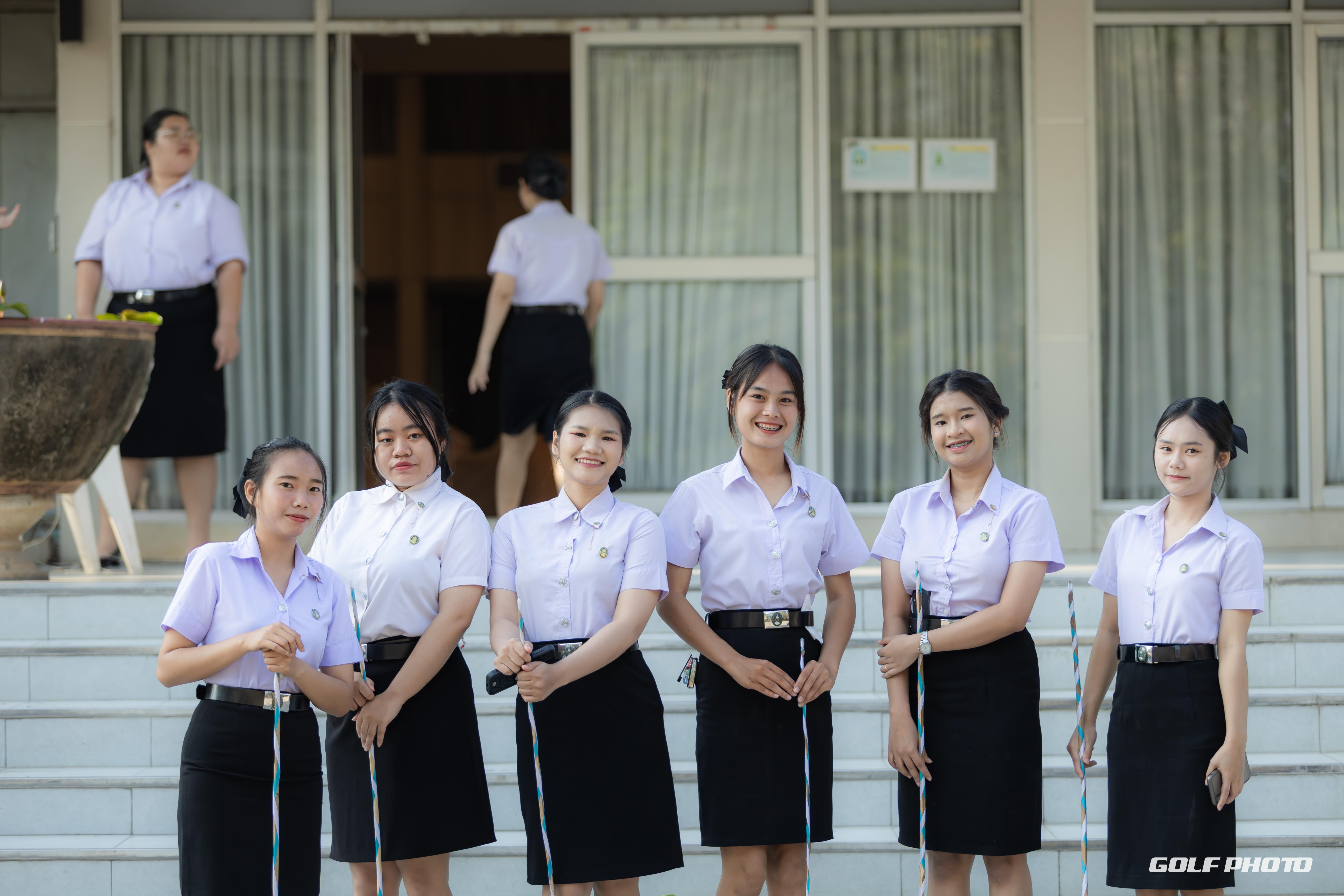 4. ประมวลภาพพิธีปัจฉิมนิเทศนักศึกษาหลักสูตรครุศาสตรบัณฑิต1