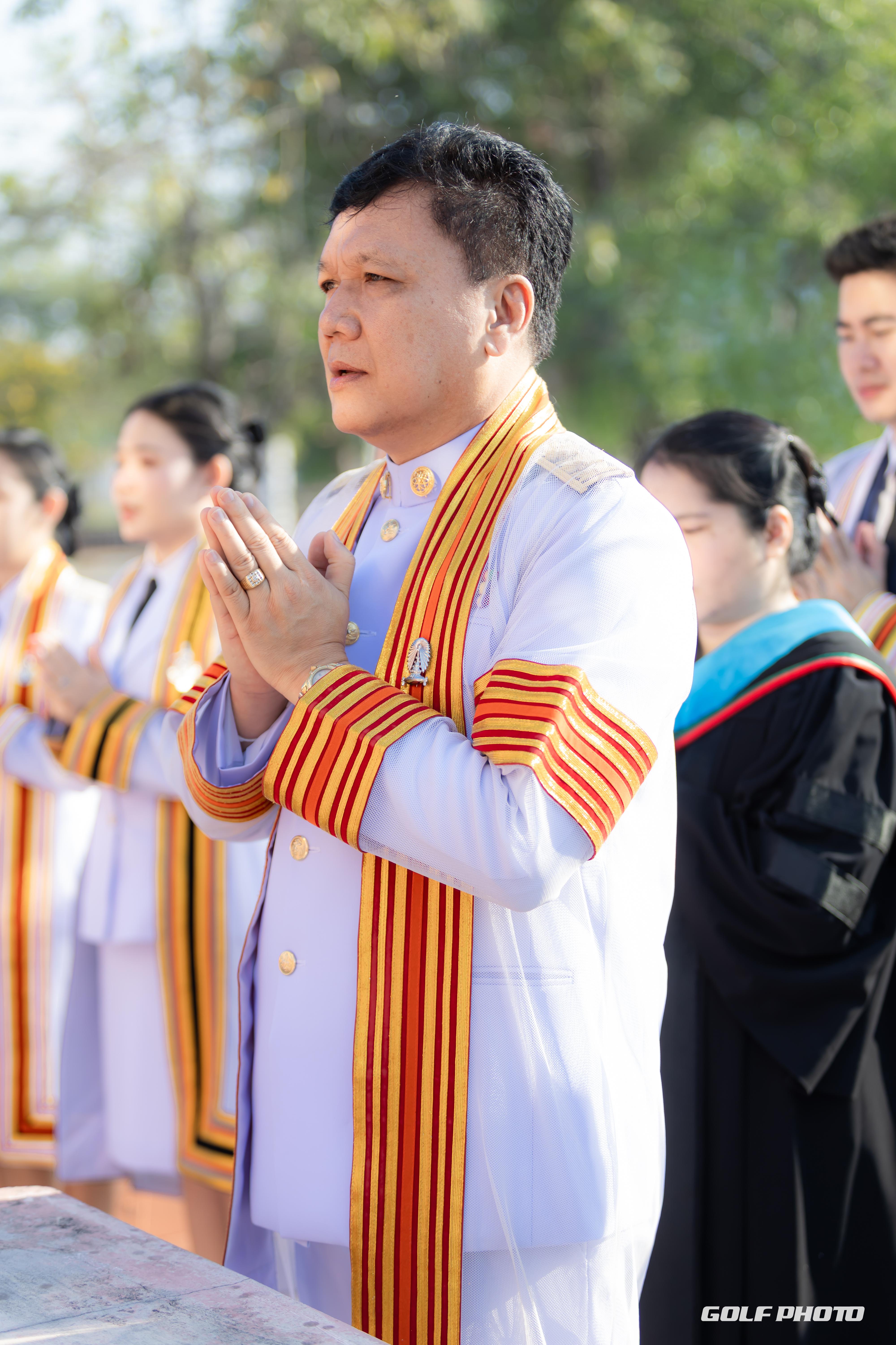 42. ประมวลภาพพิธีปัจฉิมนิเทศนักศึกษาหลักสูตรครุศาสตรบัณฑิต1
